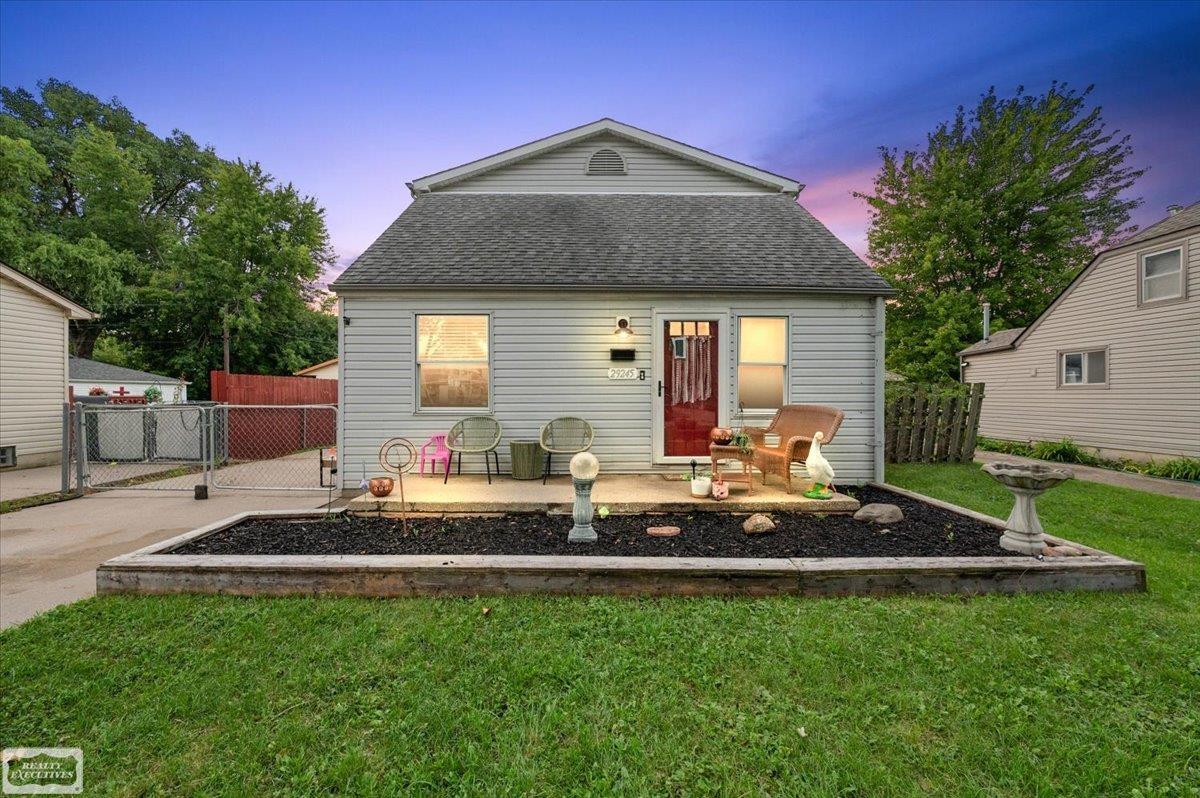 Photo 1 of Single family home for sale at 29245 Coolidge Dr, Roseville, MI 48066 | MLS# 58050221371 | Listing updated on 2026-09-17
