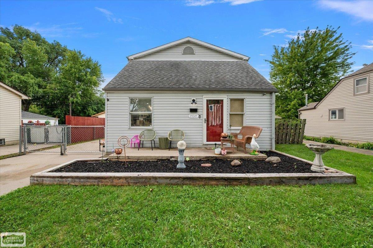 Photo 2 of Single family home for sale at 29245 Coolidge Dr, Roseville, MI 48066 | MLS# 58050221371 | Listing updated on 2026-09-17