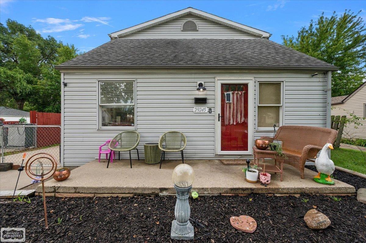 Photo 3 of Single family home for sale at 29245 Coolidge Dr, Roseville, MI 48066 | MLS# 58050221371 | Listing updated on 2026-09-17