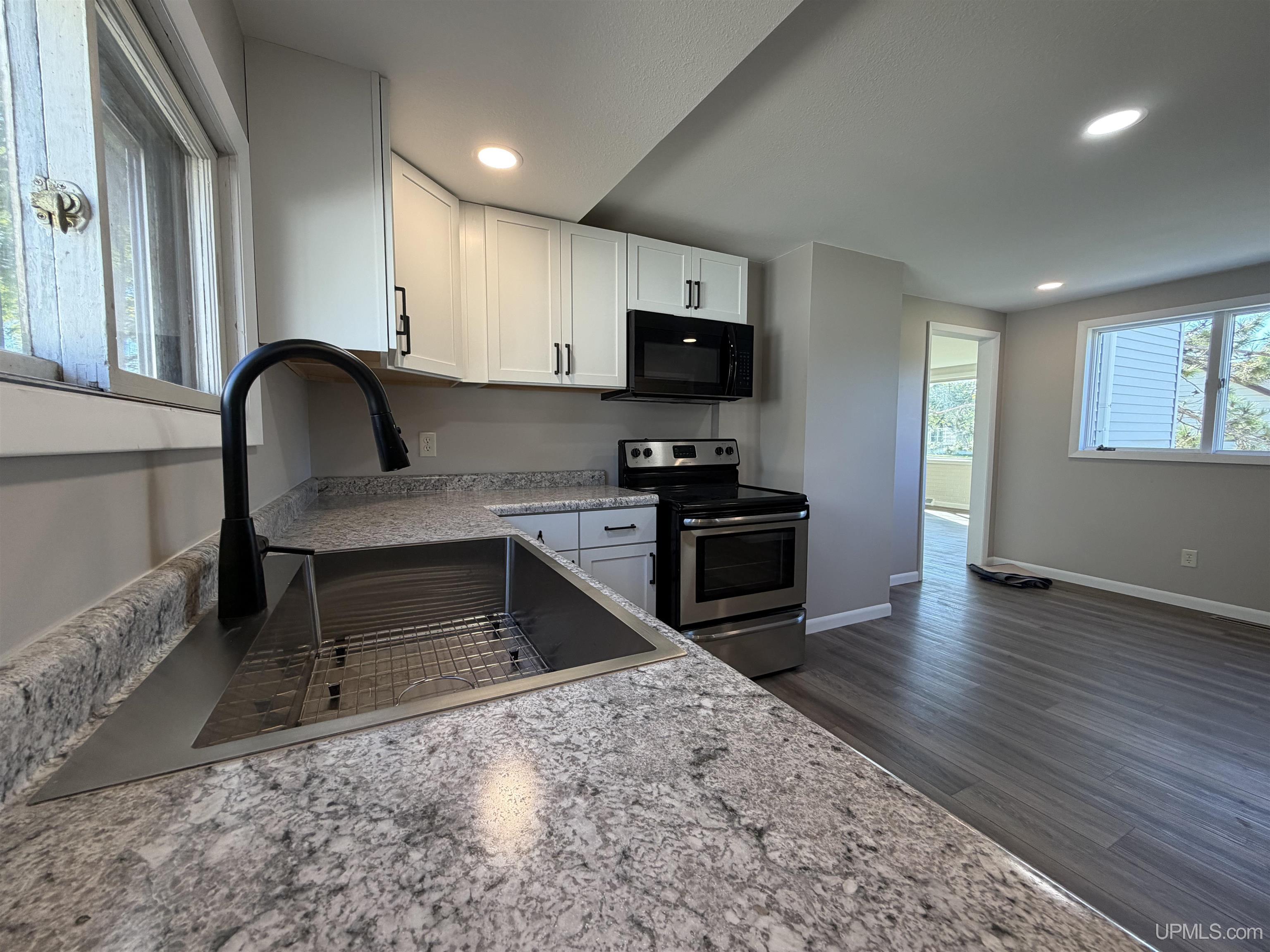 Photo 3 of Single family home for sale at 609 N 18th Street, Escanaba, MI 49829 | MLS# 50221387 | Listing updated on 2026-09-15
