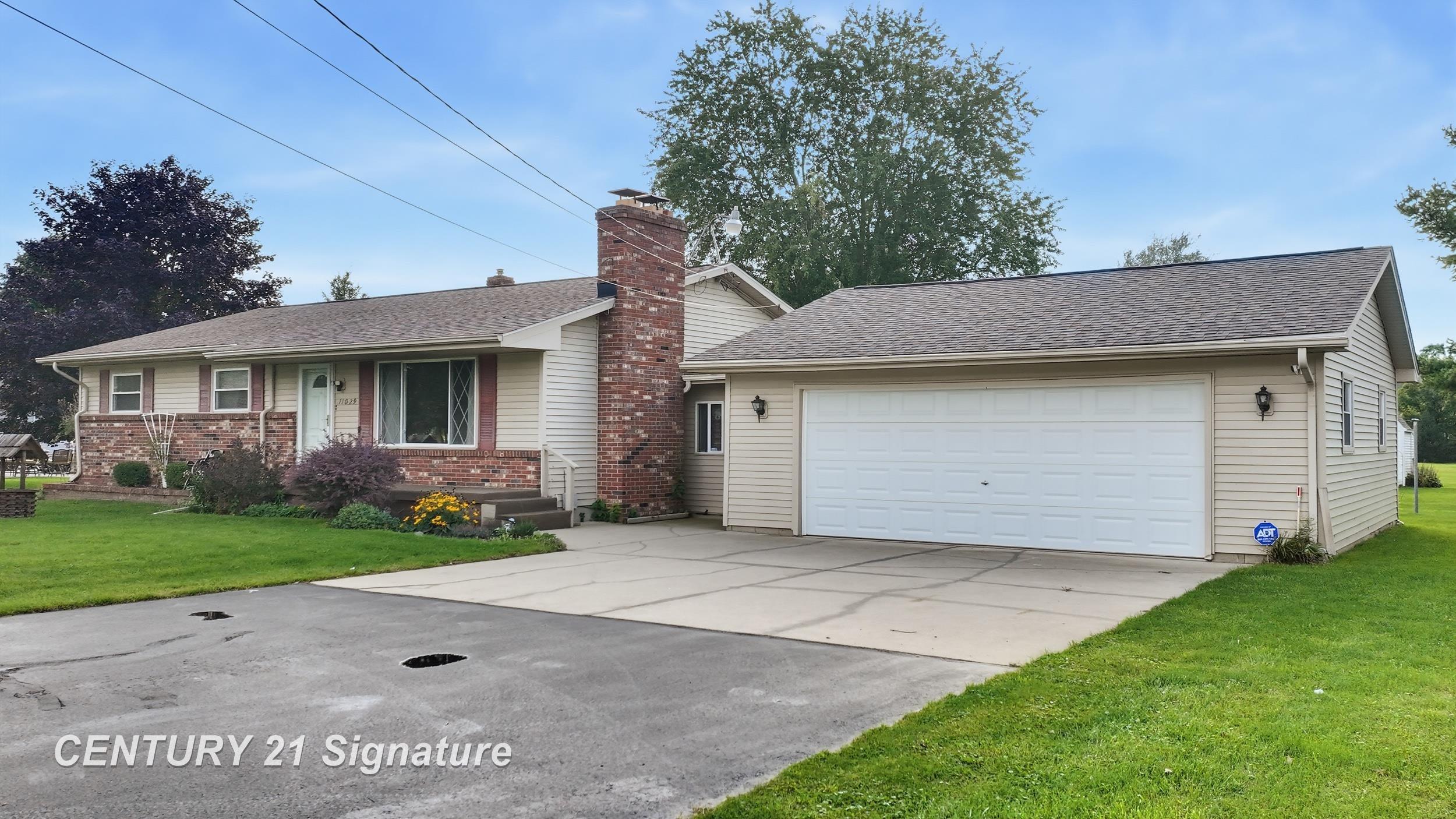 Photo 1 of Sale Pending at 11029 N Lewis Rd, Clio, MI 48420 | MLS# 5050221415 | Listing updated on 2026-09-14