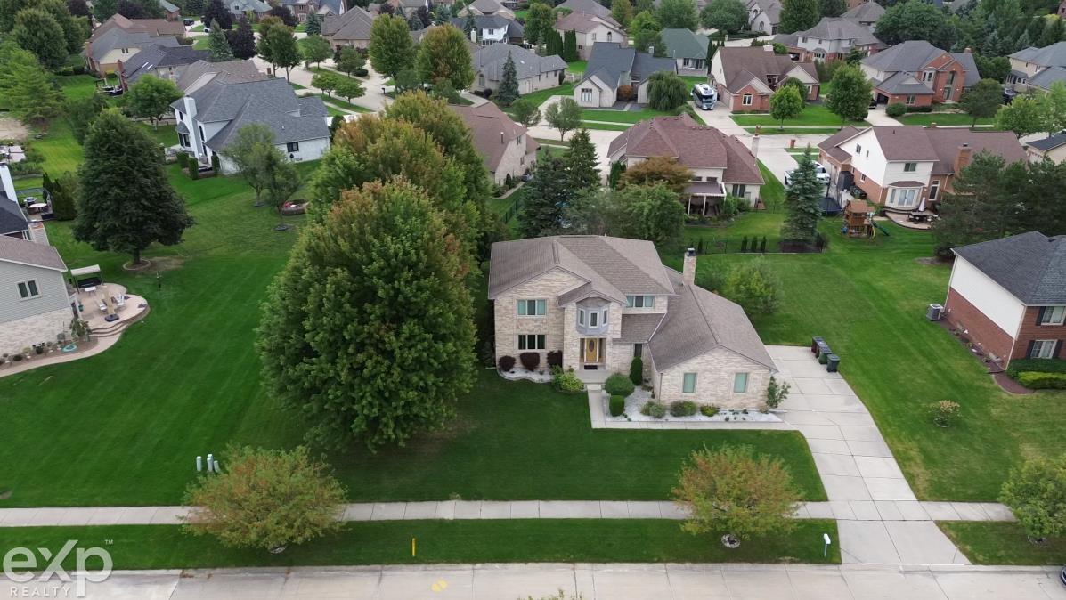 Photo 3 of Single family home for sale at 47630 Robins Nest Dr, Shelby Township, MI 48315 | MLS# 58050221500 | Listing updated on 2026-09-17