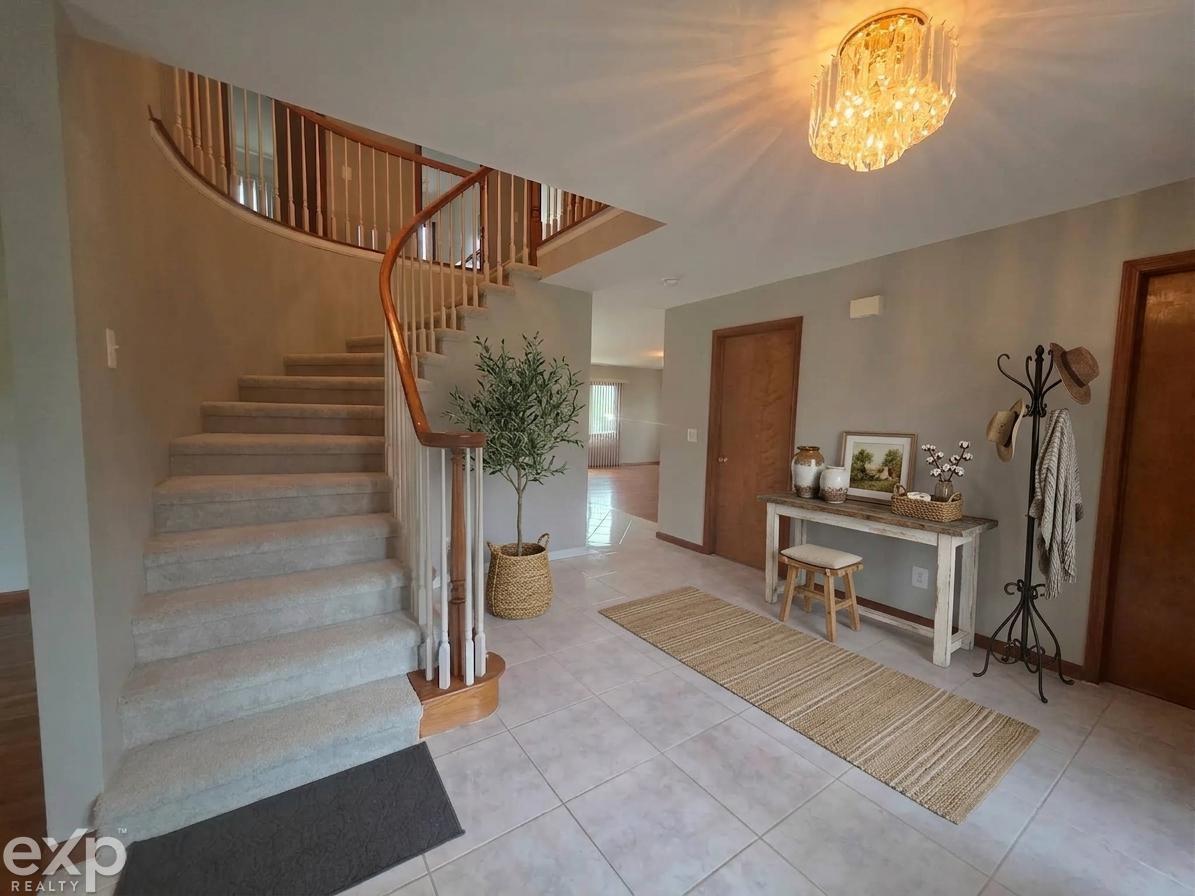 Photo 3 of Single family home for sale at 47630 Robins Nest Dr, Shelby Township, MI 48315 | MLS# 58050221500 | Listing updated on 2026-09-17