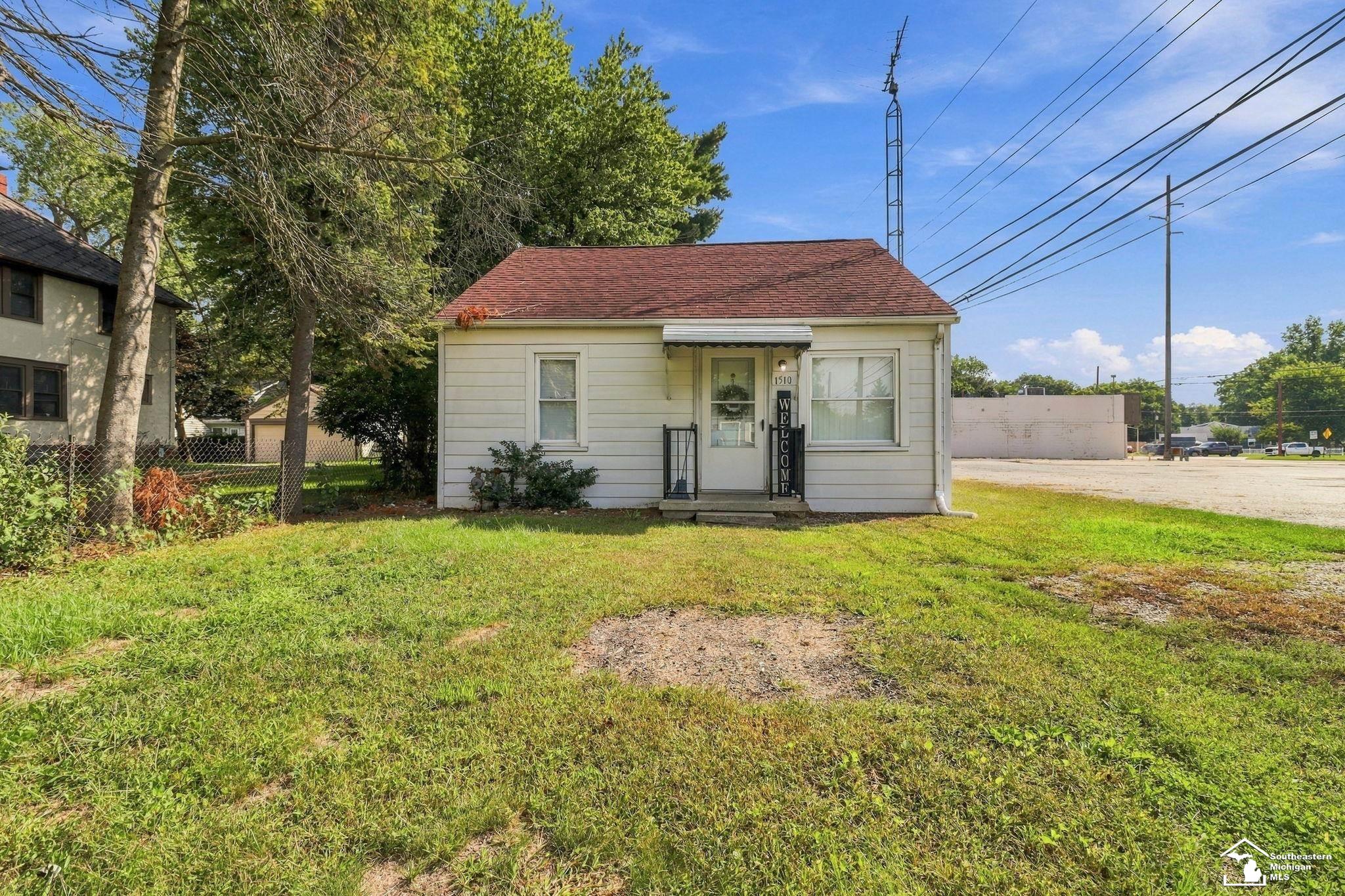 Single family home for sale at 1510 High Ridge St, Monroe, MI 48162 | MLS# 57050221522