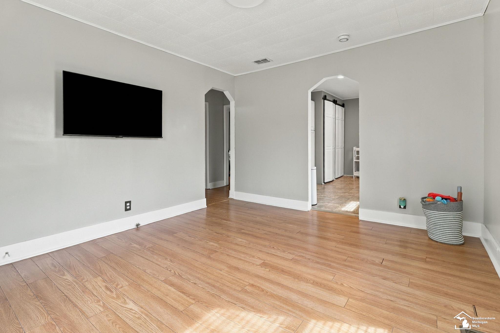 Photo 2 of Single family home for sale at 1510 High Ridge St, Monroe, MI 48162 | MLS# 57050221522 | Listing updated on 2026-09-15
