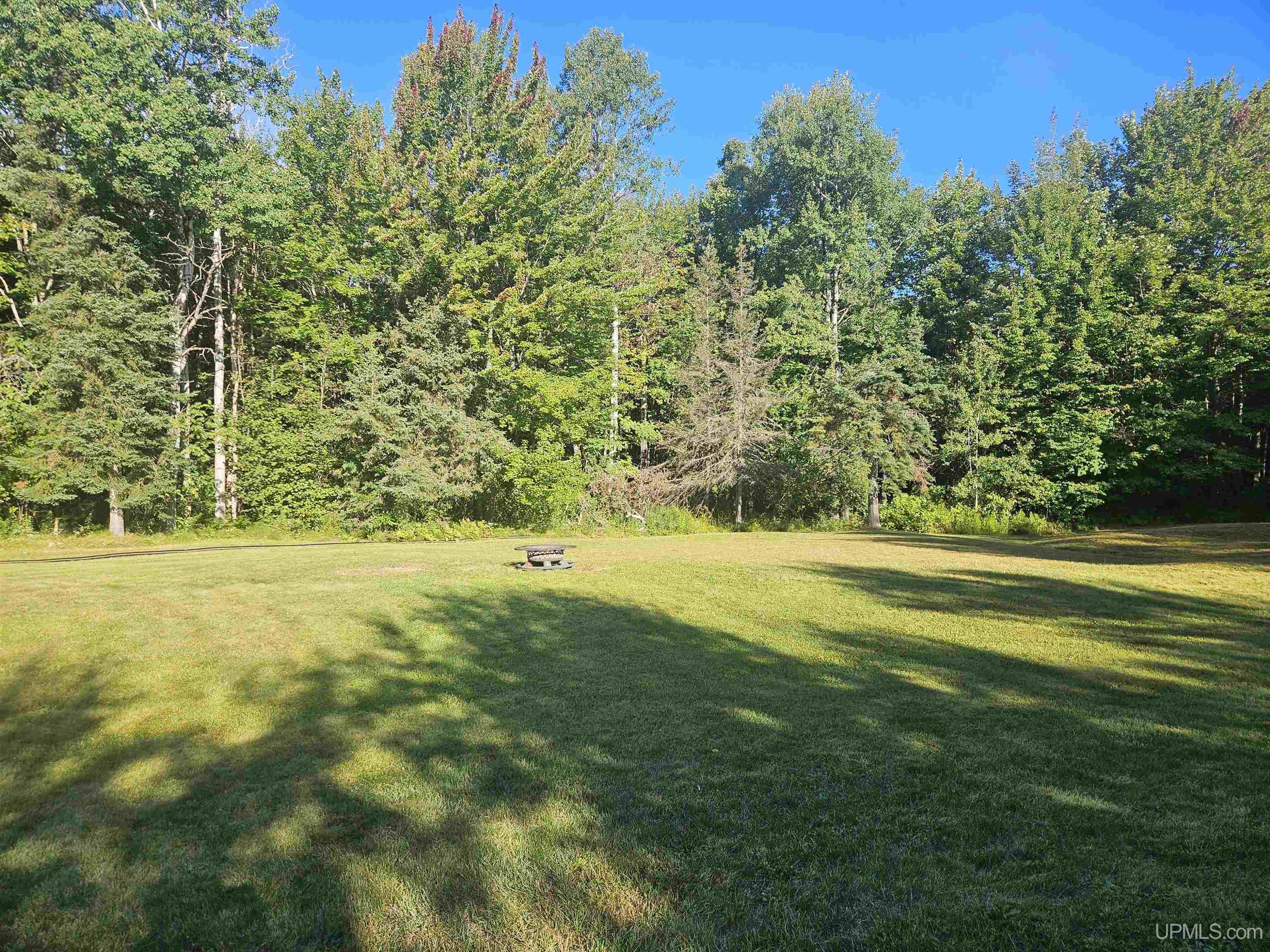Photo 3 of Single family home for sale at 709 Scovia Ave, Ontonagon, MI 49953 | MLS# 50221543 | Listing updated on 2026-09-15