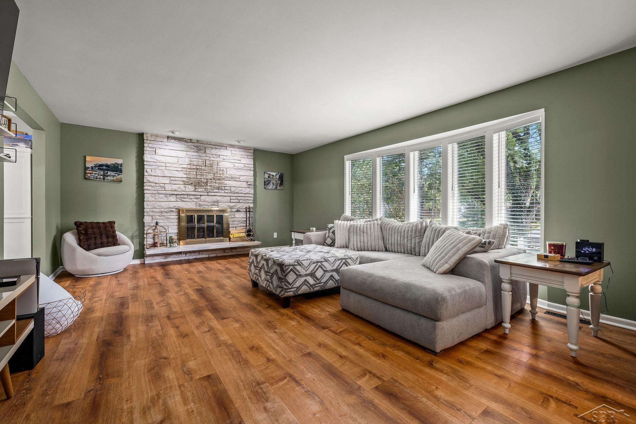 Photo 4 of Single family home for sale at 5403 Campau Dr, Midland, MI 48640 | MLS# 61050221585 | Listing updated on 2026-09-12