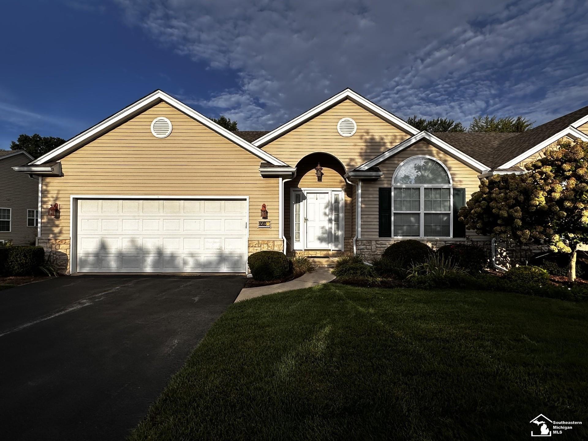 Photo 1 of Condo for sale at 6585 Black Diamond Ln, Lambertville, MI 48144 | MLS# 57050221587 | Listing updated on 2026-09-18