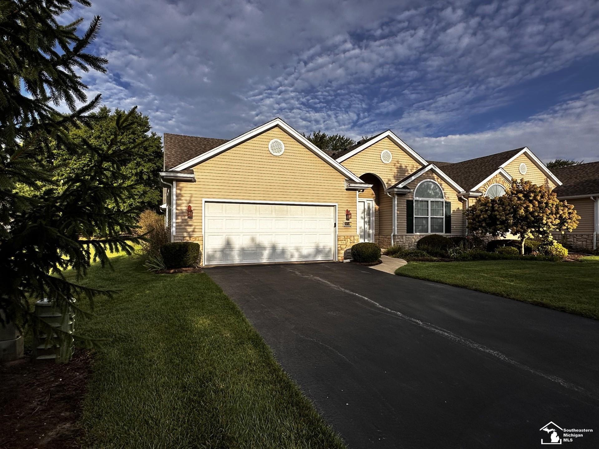 Photo 3 of Condo for sale at 6585 Black Diamond Ln, Lambertville, MI 48144 | MLS# 57050221587 | Listing updated on 2026-09-18