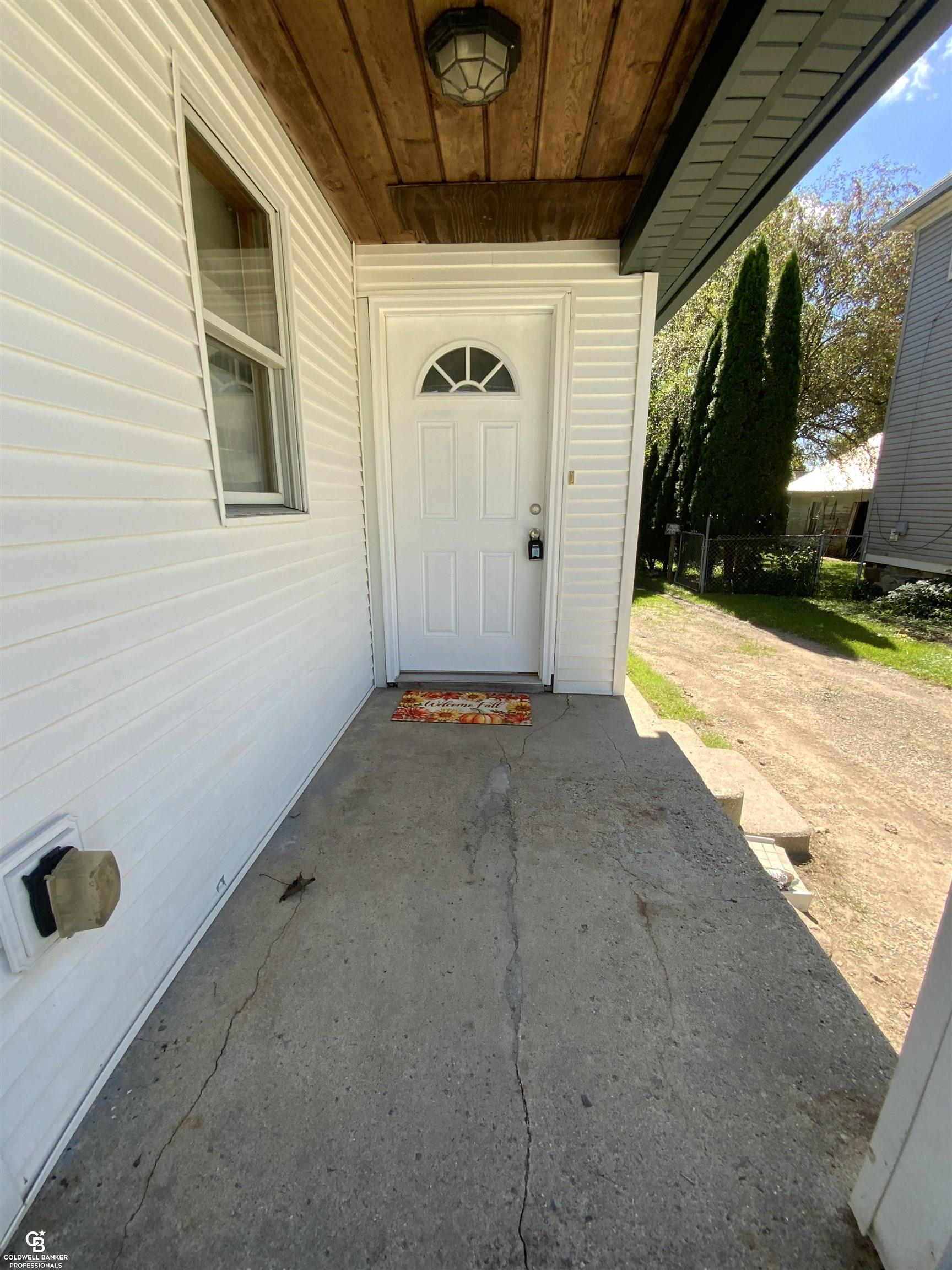 Photo 2 of Single family home for sale at 104 North St, Yale, MI 48097 | MLS# 58050221588 | Listing updated on 2026-09-12