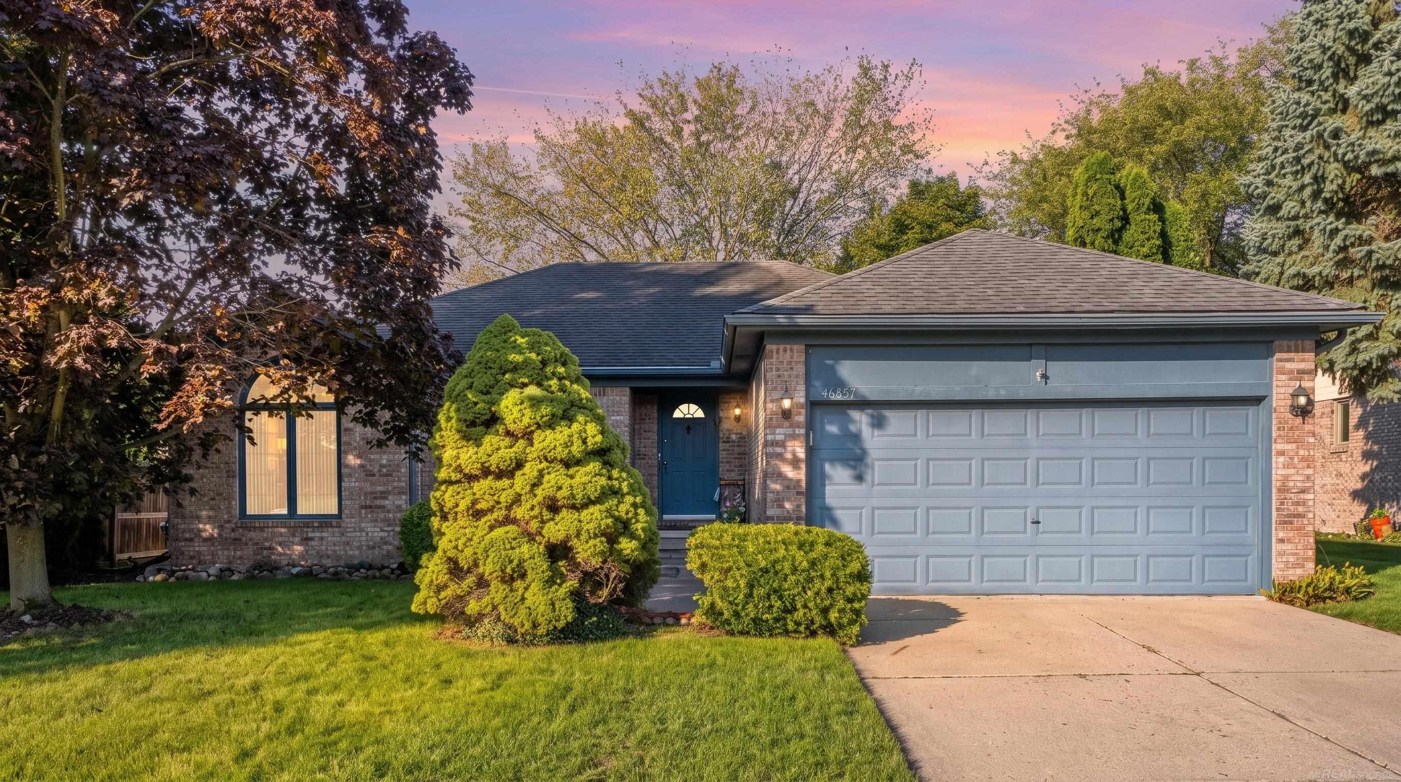46857 Amberwood Dr, Shelby Township, MI 48317 | MLS# 50221601 | Houzeo