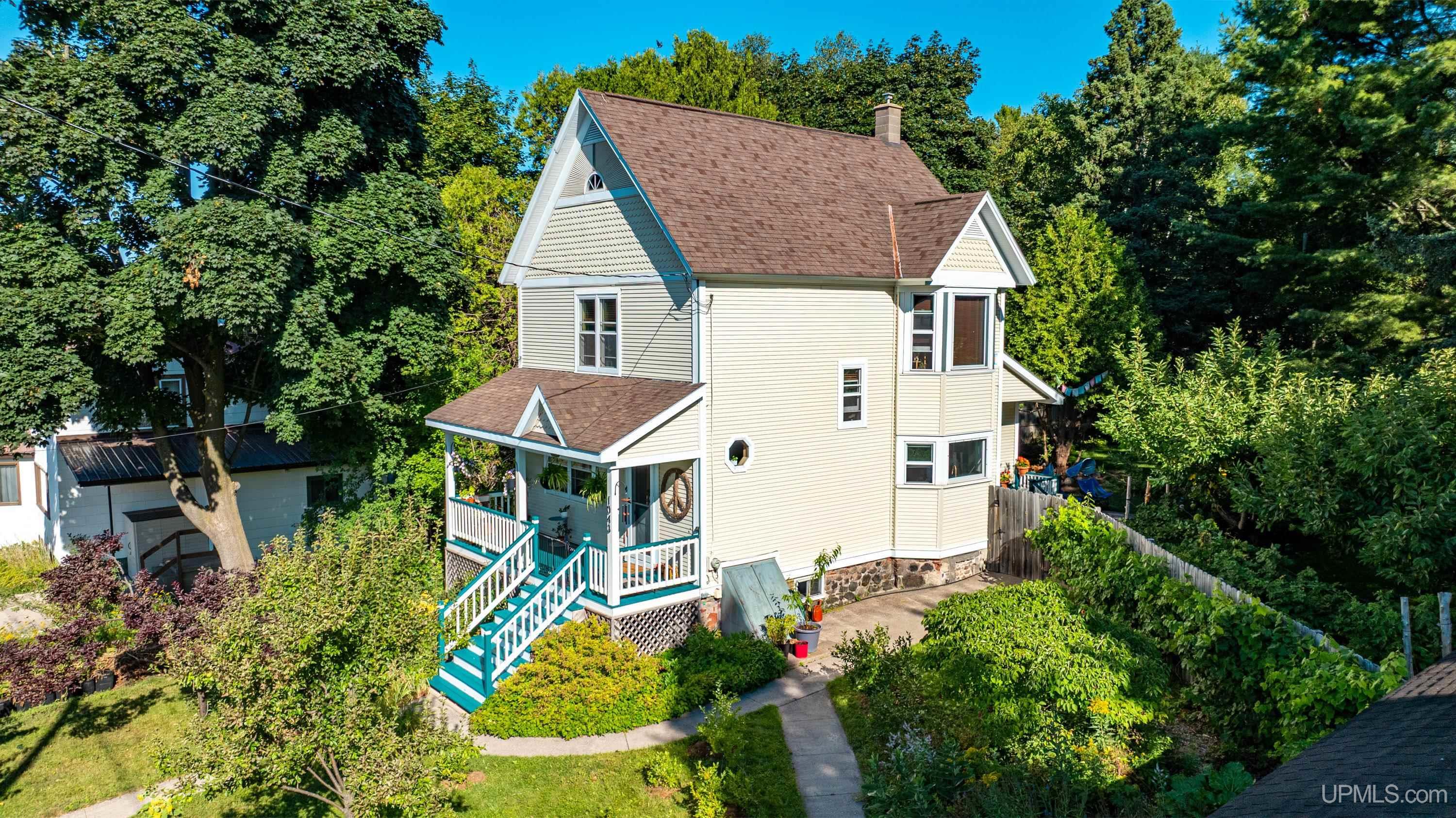 Photo 1 of Single family home for sale at 1043 Ingot St, Hancock, MI 49930 | MLS# 50221610 | Listing updated on 2026-09-12