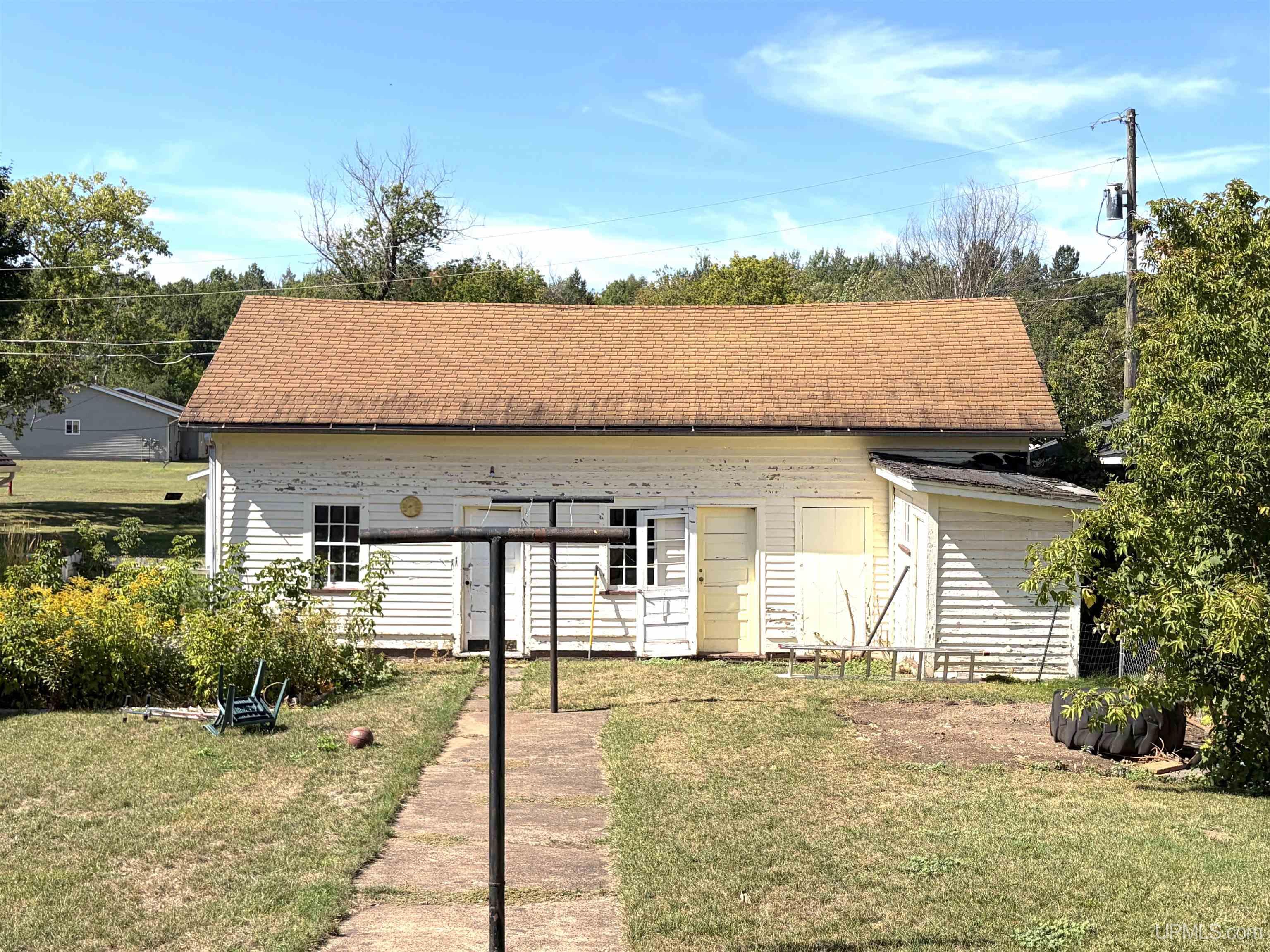 Photo 4 of Single family home for sale at 307 Tobin St, Negaunee, MI 49866 | MLS# 50221615 | Listing updated on 2026-09-12