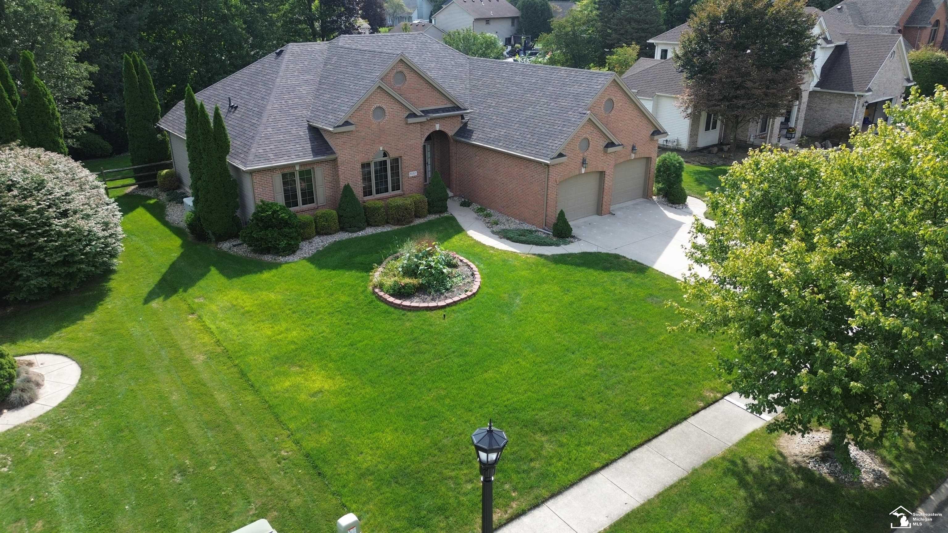Single family home for sale at 8110 High Oaks Dr, Lambertville, MI 48144 | MLS# 57050221619