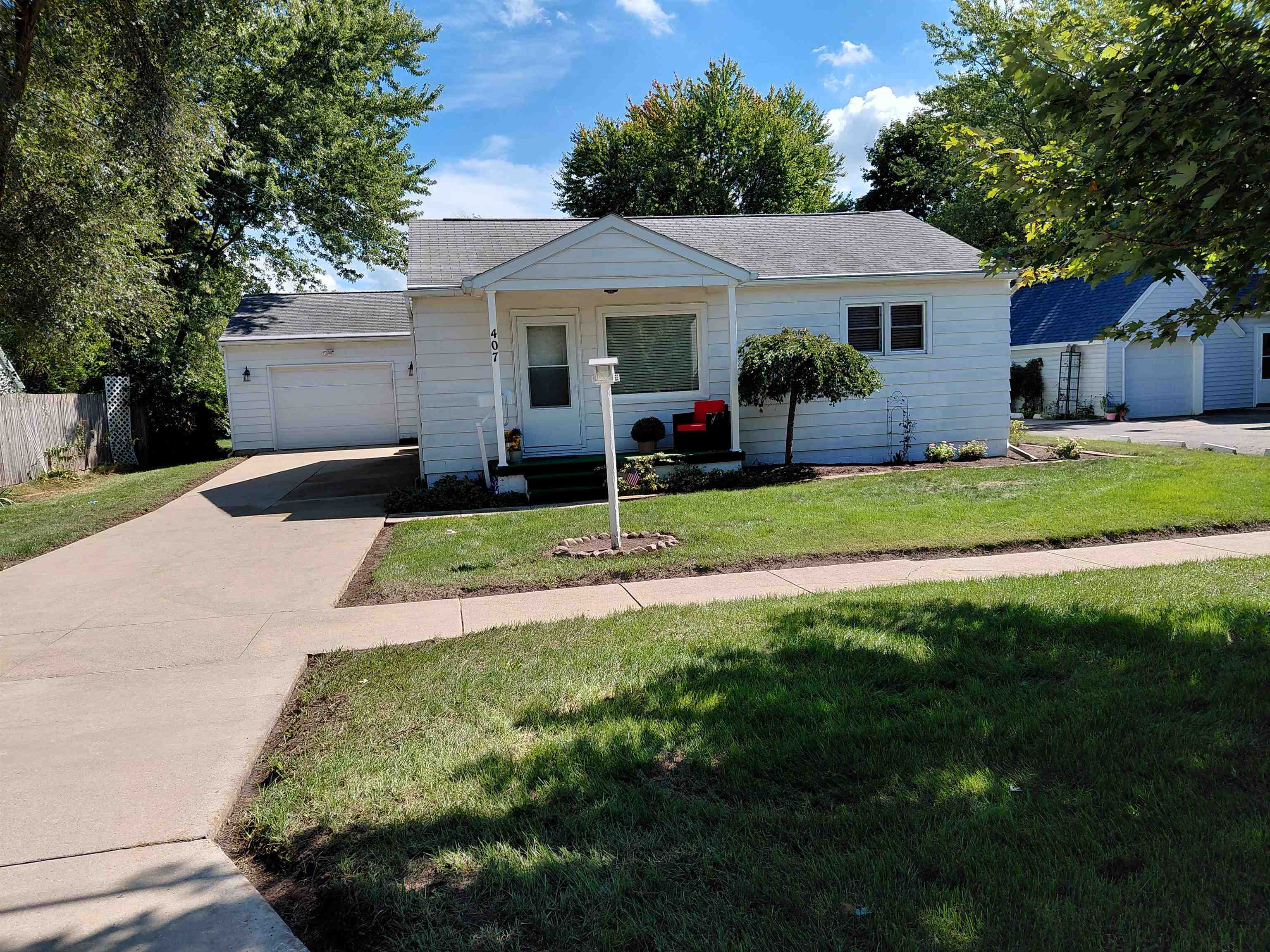 Photo 1 of Single family home for sale at 407 Sw Wood St Rd, Chesaning, MI 48616 | MLS# 50221620 | Listing updated on 2026-10-04