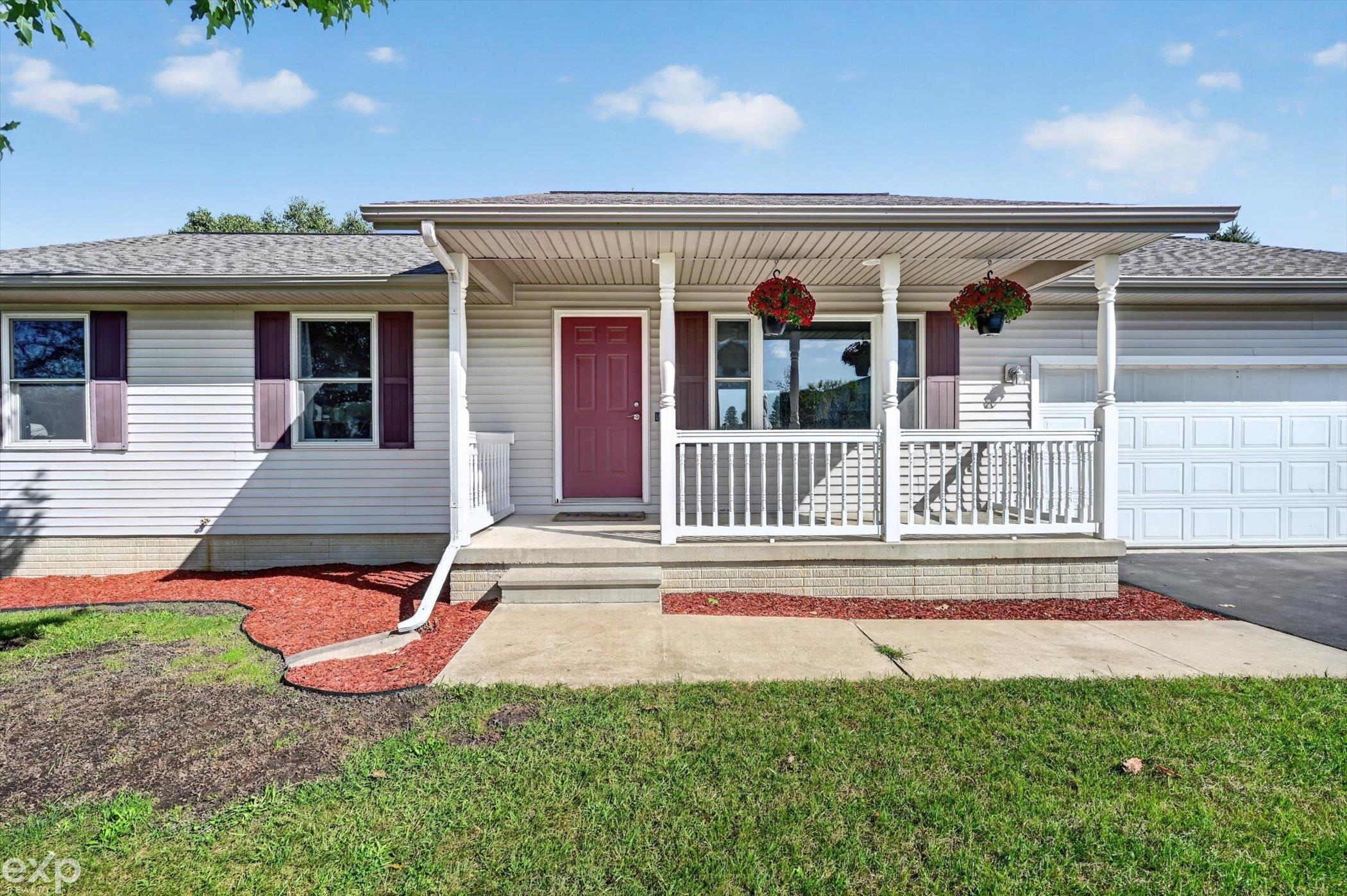 Photo 4 of Single family home for sale at 2096 Friar Tuck Cir, Adrian, MI 49221 | MLS# 58050221626 | Listing updated on 2026-09-18