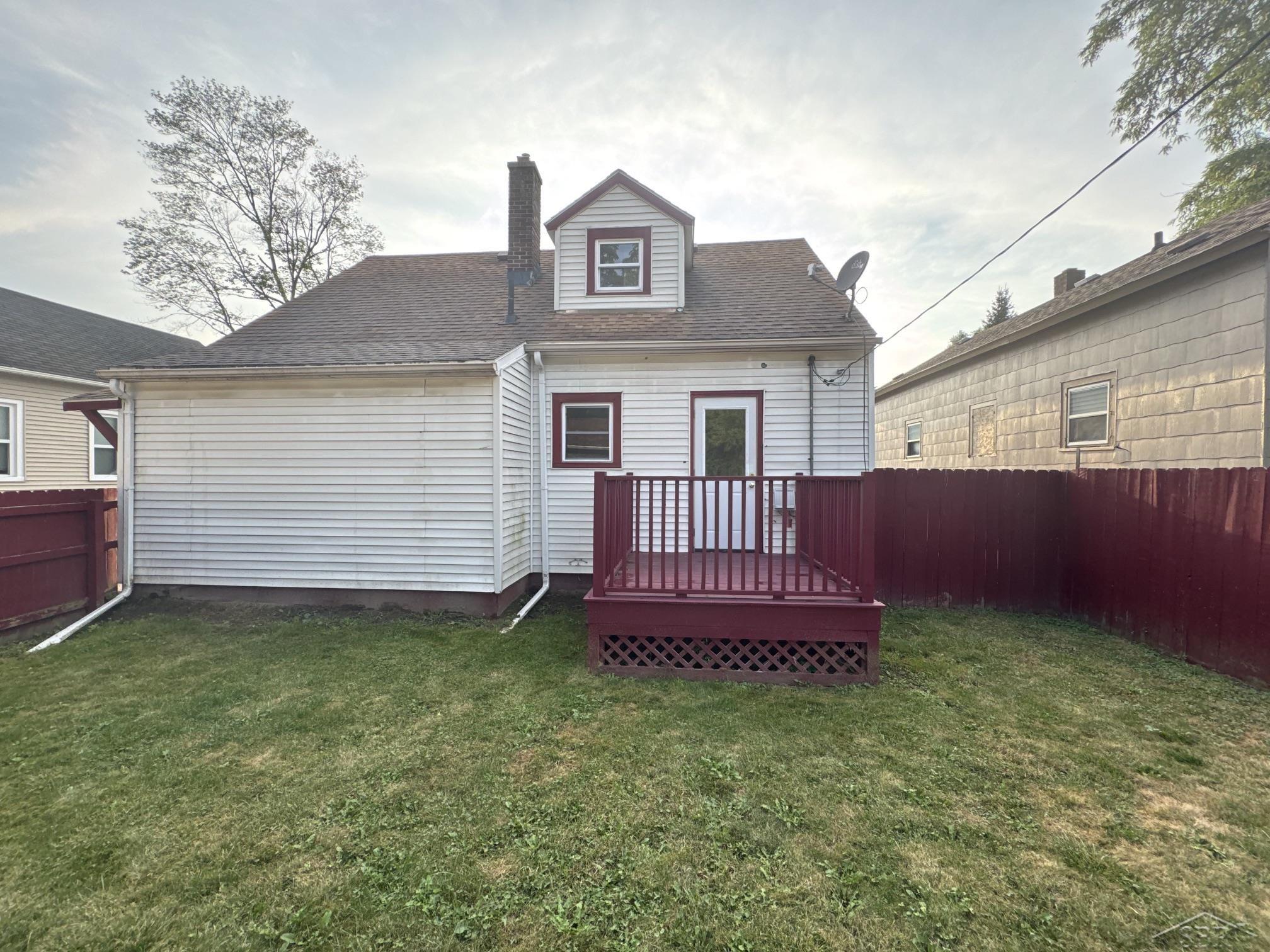 Photo 2 of Single family home for sale at 813 Fitzhugh St, Bay City, MI 48708 | MLS# 50221640 | Listing updated on 2026-09-13