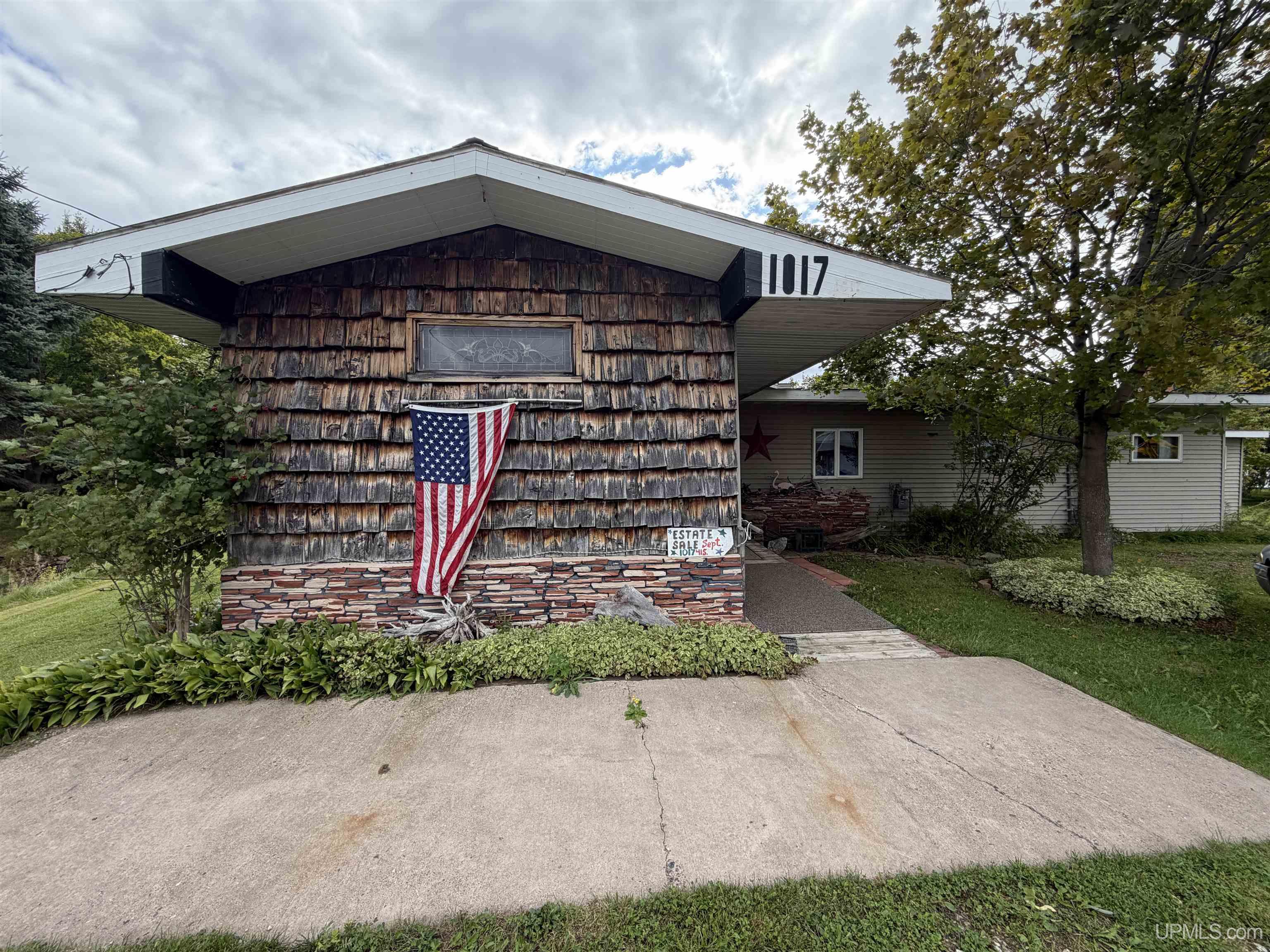 Photo 1 of Single family home for sale at 1017 Us Hwy 41, Baraga, MI 49908 | MLS# 50221648 | Listing updated on 2026-09-13