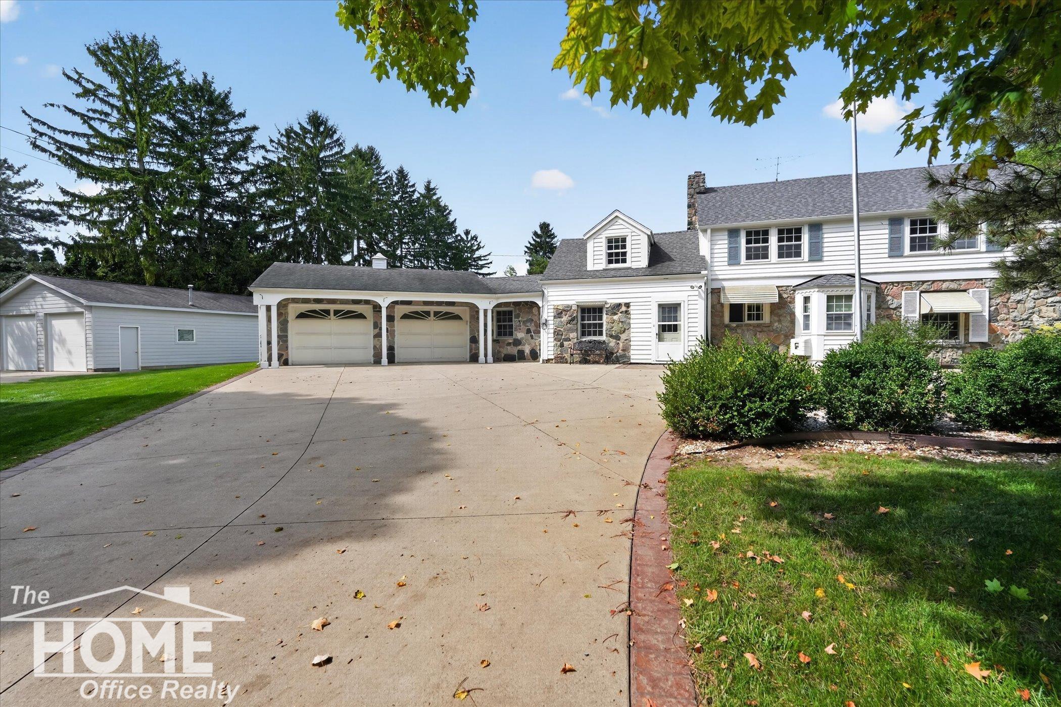 Photo 2 of Single family home for sale at 4850 Newburg Rd, Bancroft, MI 48414 | MLS# 50221651 | Listing updated on 2026-09-13
