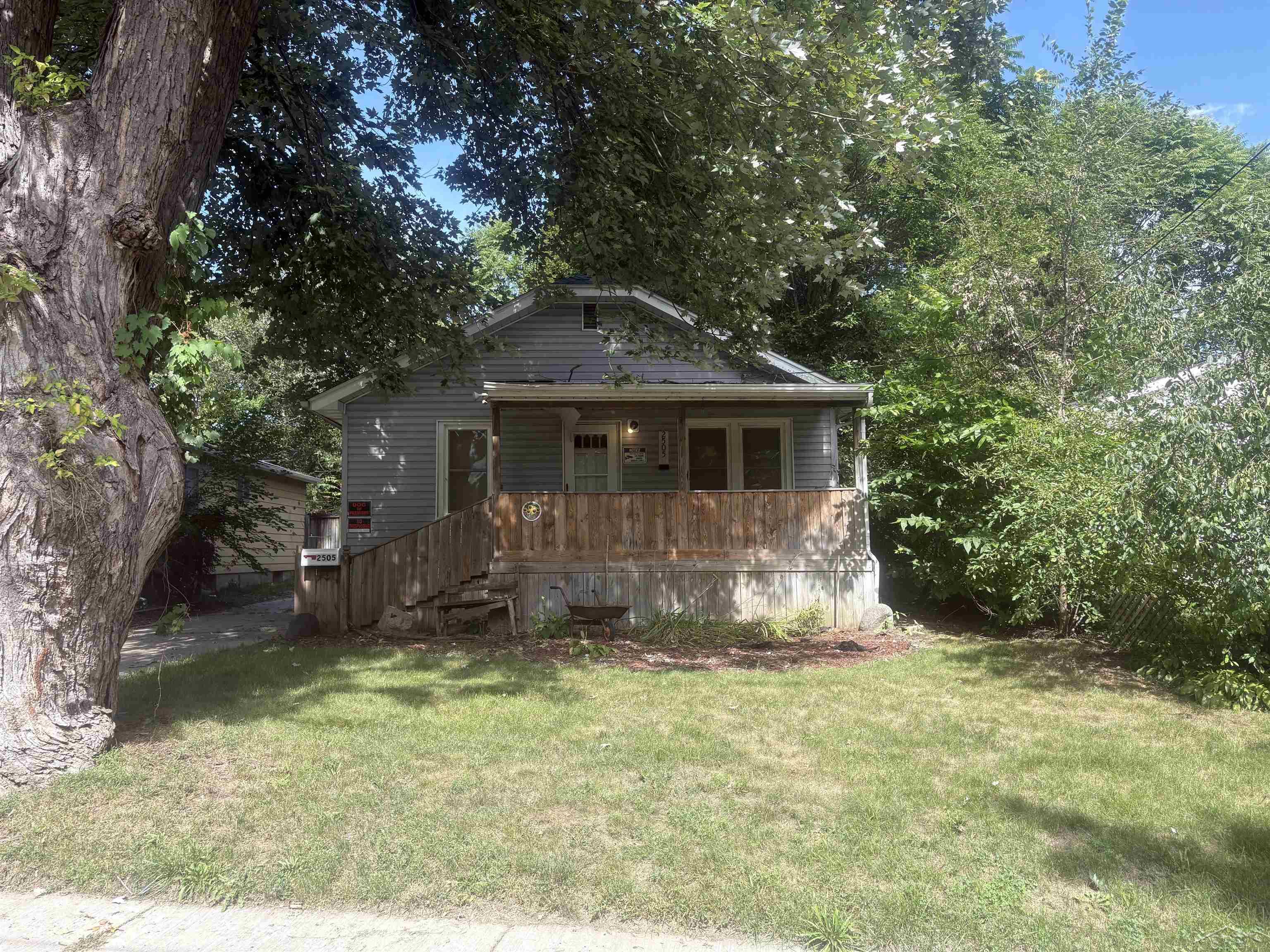 Photo 2 of Single family home for sale at 2505 Woodrow Ave, Flint, MI 48506 | MLS# 50221662 | Listing updated on 2026-09-14