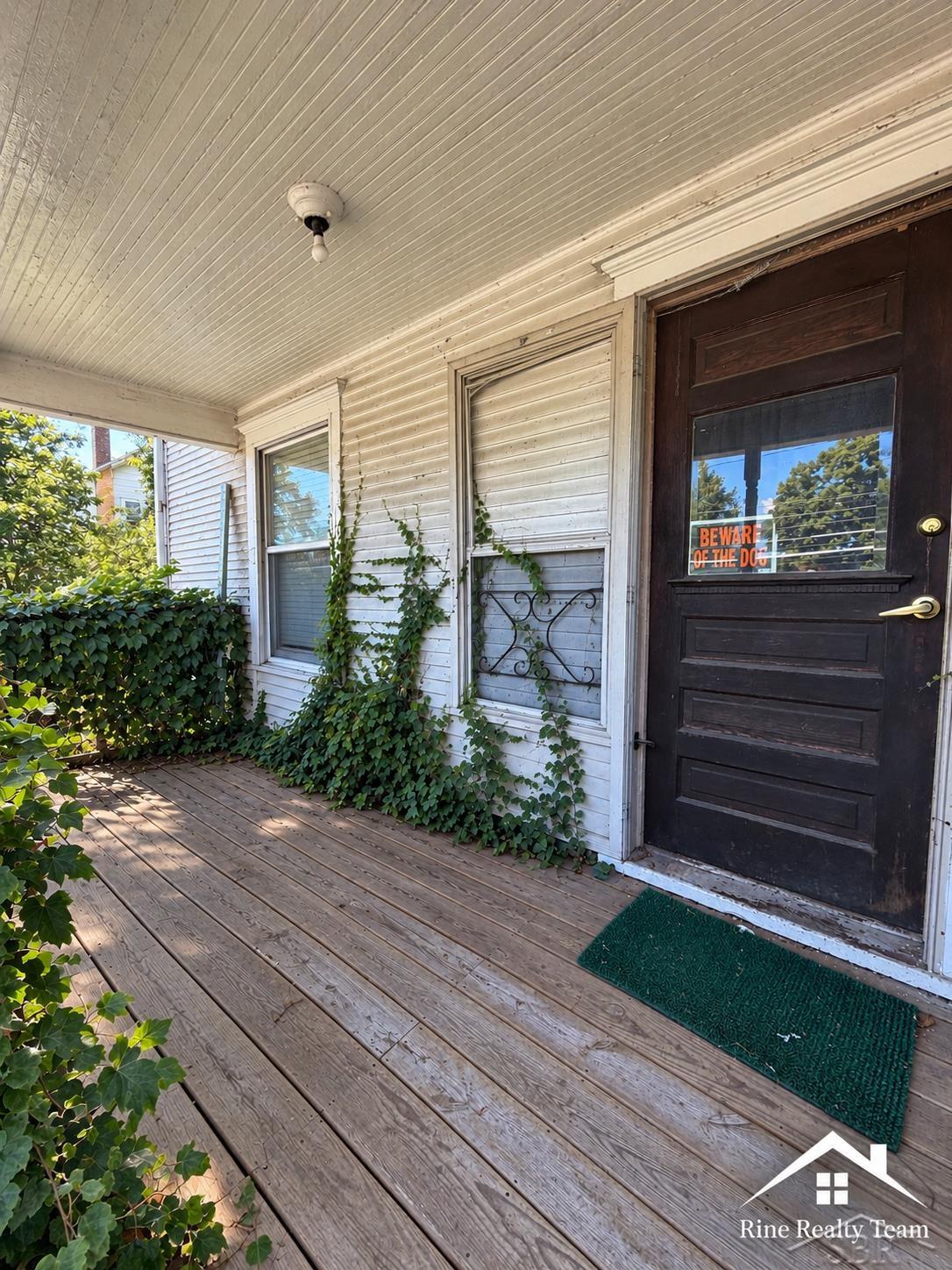 Photo 3 of Single family home for sale at 315 W Morrell St, Jackson, MI 49203 | MLS# 50221666 | Listing updated on 2026-09-14