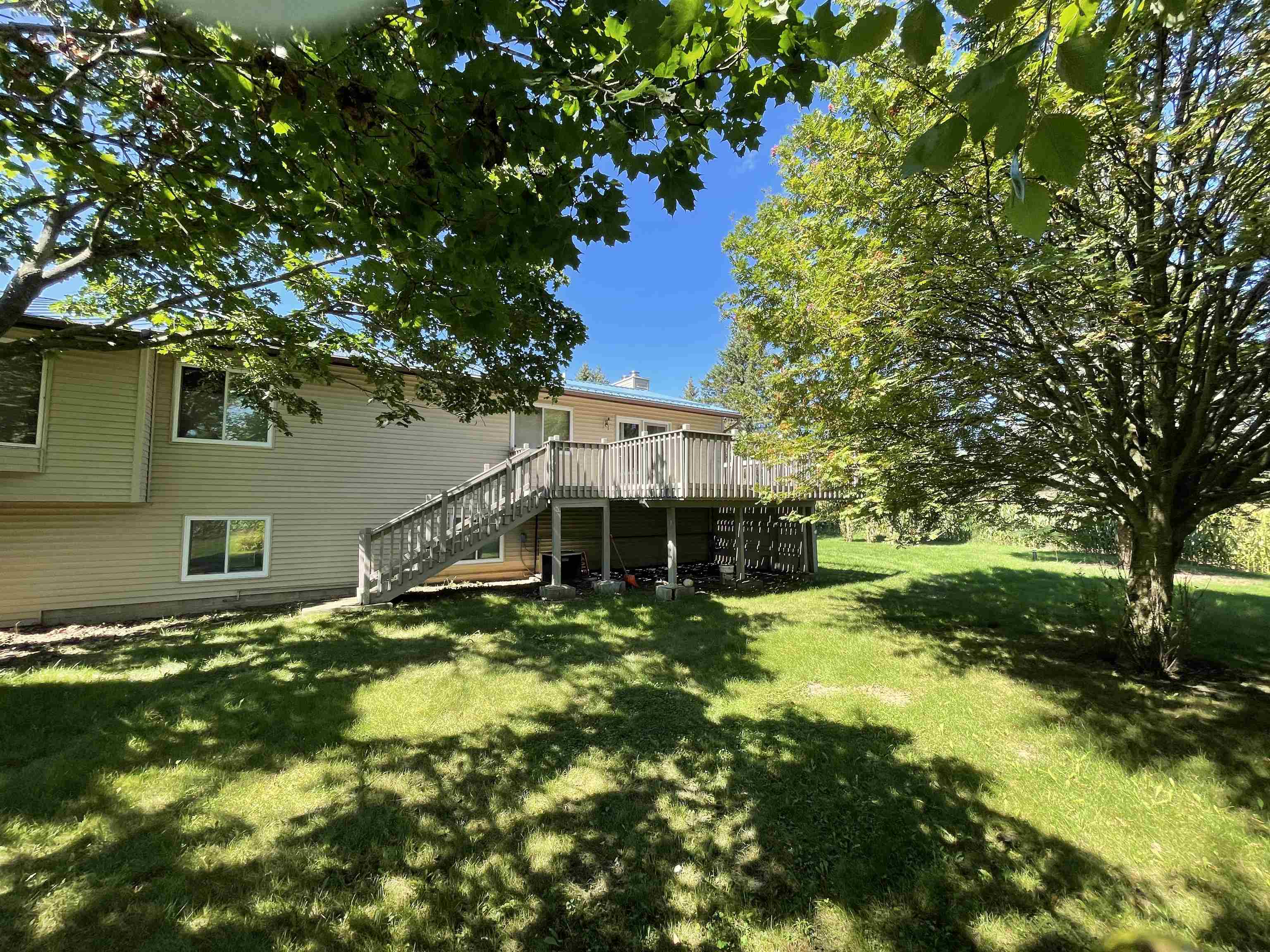 Photo 3 of Single family home for sale at 8593 S Clare Ave, Clare, MI 48617 | MLS# 50221669 | Listing updated on 2026-09-30