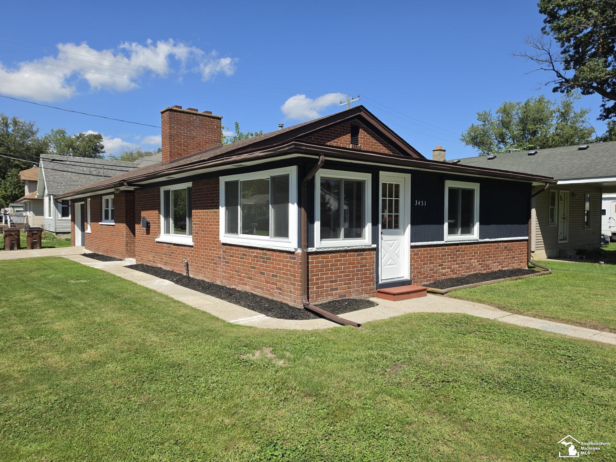 Photo 1 of Single family home for sale at 3451 Parkwood Ave, Monroe, MI 48162 | MLS# 57050221670 | Listing updated on 2026-09-17