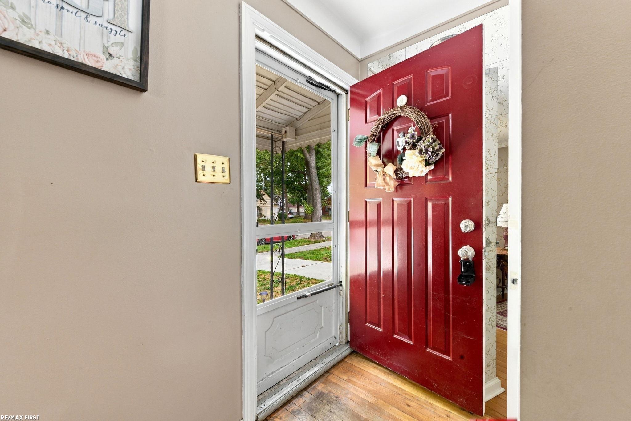 Photo 2 of Single family home for sale at 2119 Hampton Rd, Grosse Pointe Woods, MI 48236 | MLS# 58050221671 | Listing updated on 2026-09-14