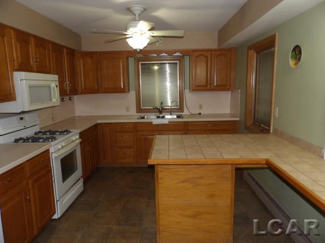 Photo 1 of Single family home for sale at 9412 Summerfield Rd, Temperance, MI 48182 | MLS# 56050221679 | Listing updated on 2026-09-15