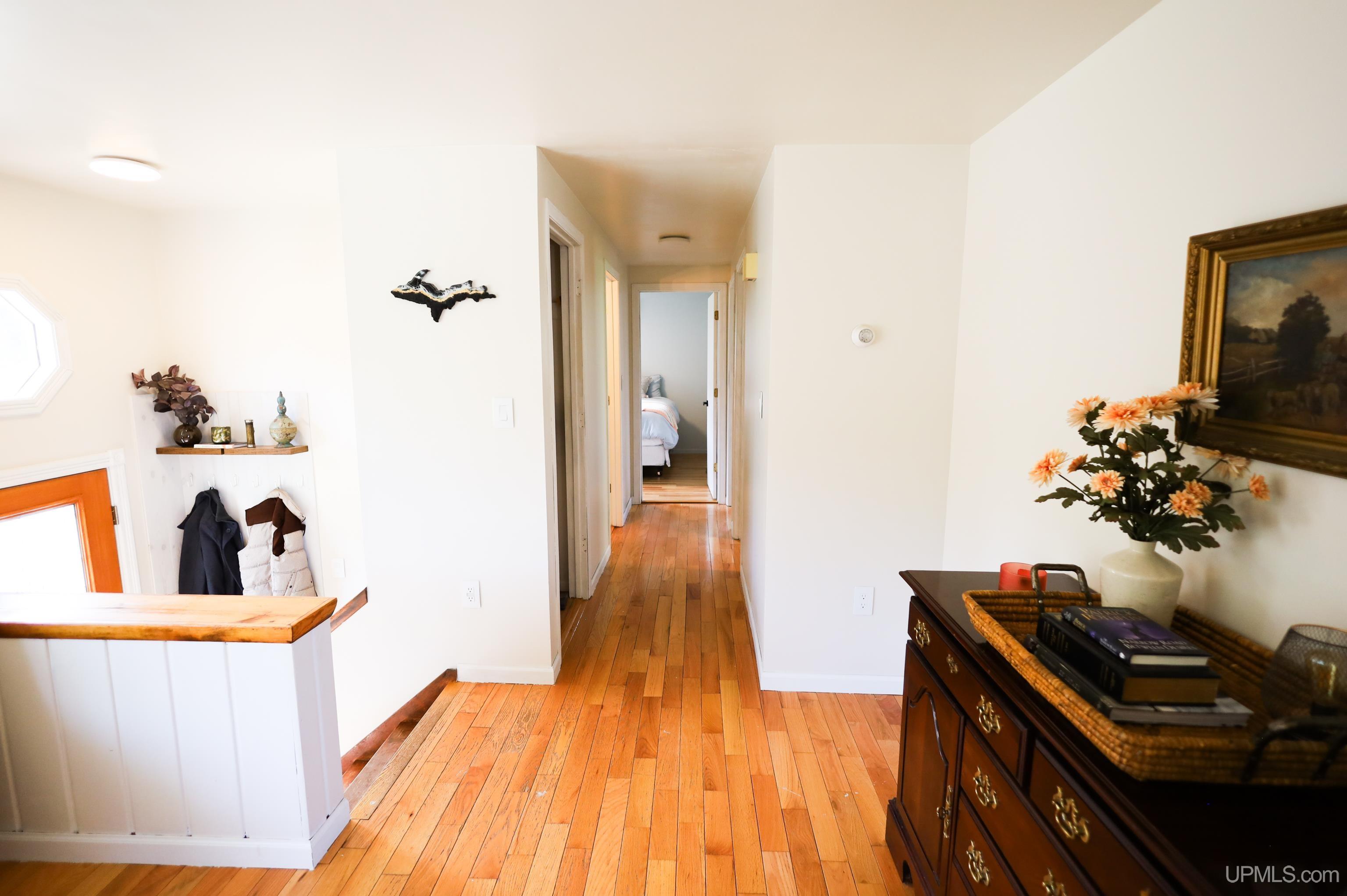 Photo 4 of Single family home for sale at 287 Kawbawgam Rd, Marquette, MI 49855 | MLS# 50221681 | Listing updated on 2026-09-18
