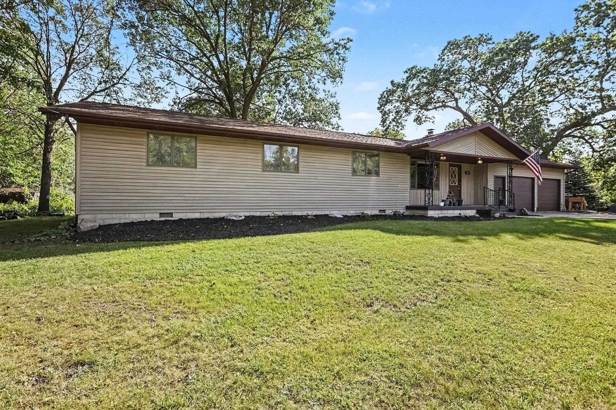 Photo 2 of Single family home for sale at 1888 E Erickson Rd, Pinconning, MI 48650 | MLS# 50221687 | Listing updated on 2026-09-14