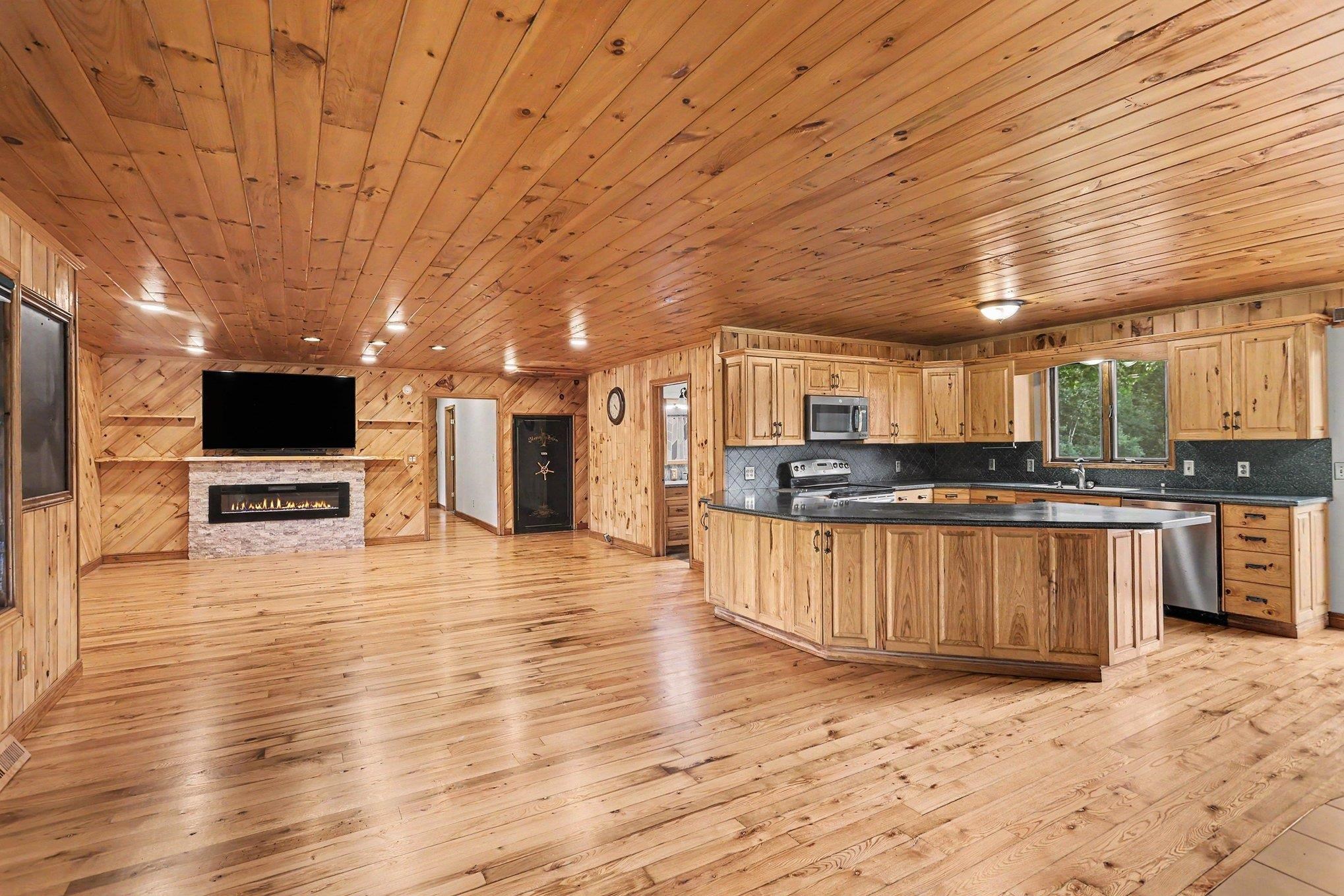 Photo 4 of Single family home for sale at 1888 E Erickson Rd, Pinconning, MI 48650 | MLS# 50221687 | Listing updated on 2026-09-14