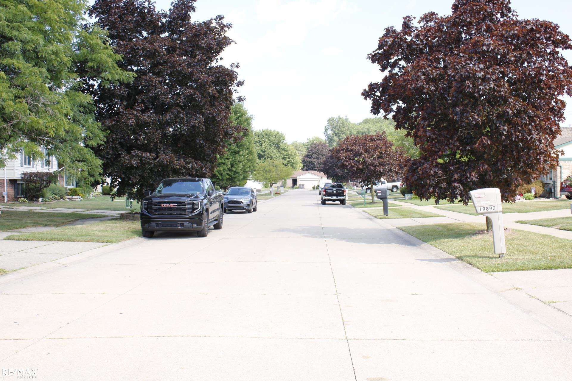 Photo 2 of Single family home for sale at 19909 Towner Dr, Clinton Township, MI 48038 | MLS# 58050221696 | Listing updated on 2026-09-14
