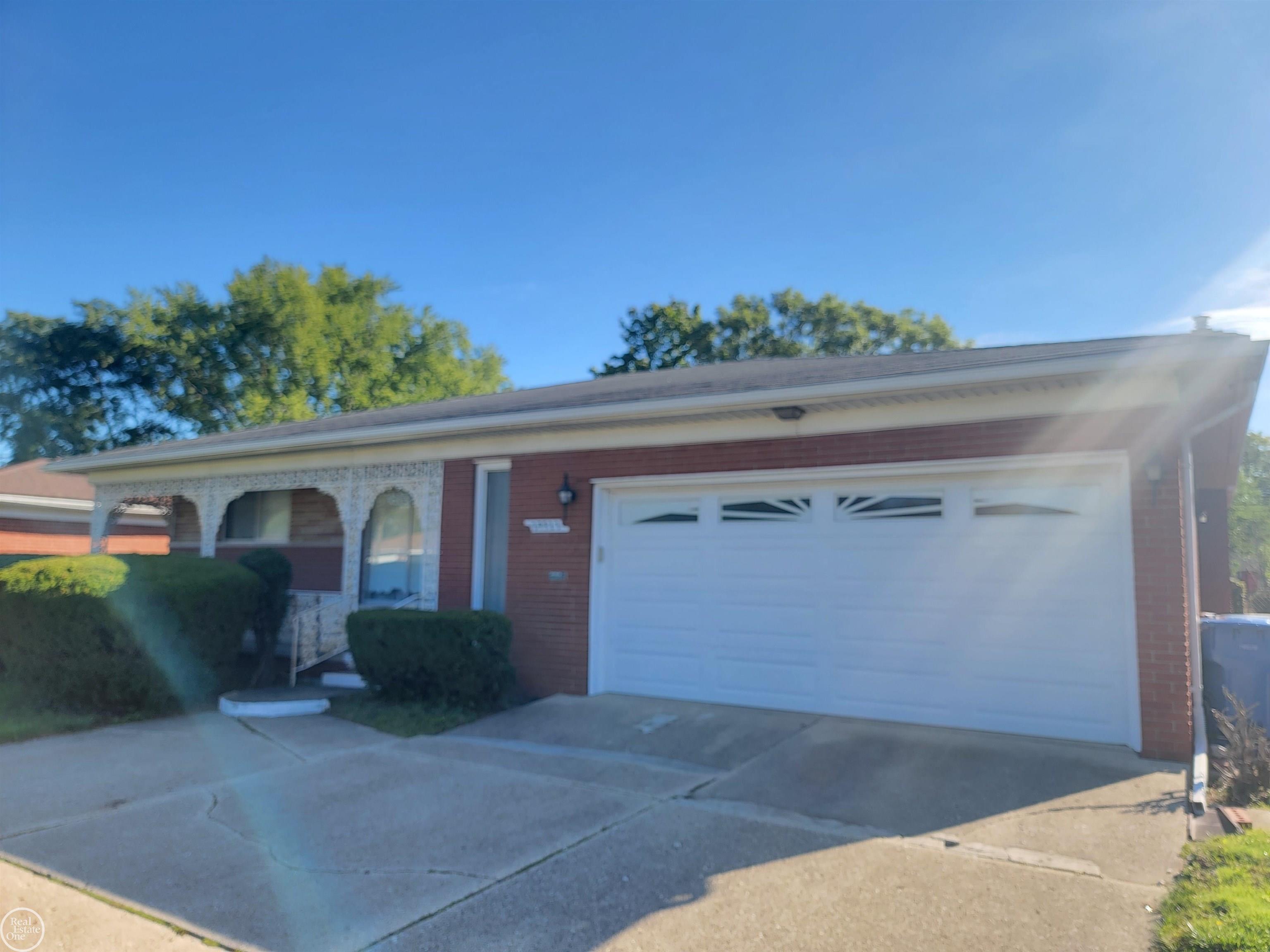 Photo 3 of Single family home for sale at 29322 Ridgefield Ave, Warren, MI 48088 | MLS# 58050221709 | Listing updated on 2026-09-14