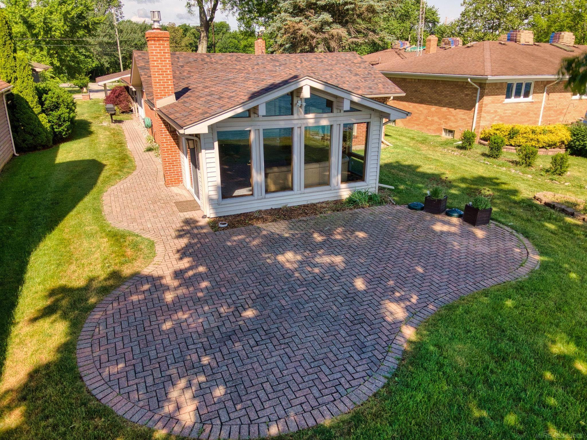 Photo 3 of Single family home for sale at 3549 River Rd, East China, MI 48054 | MLS# 58050221720 | Listing updated on 2026-09-16