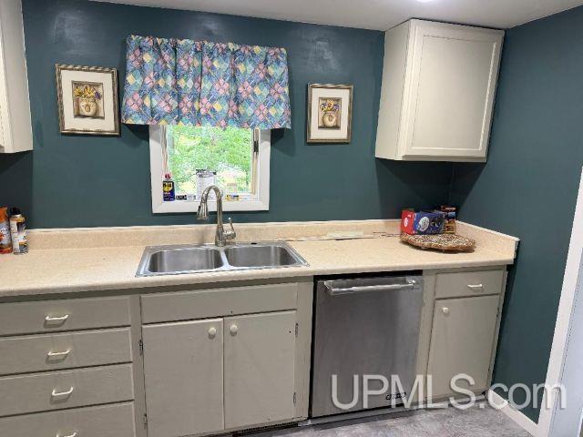 Photo 3 of Single family home for sale at 556 Dickinson Blvd St, Kingsford, MI 49802 | MLS# 50221723 | Listing updated on 2026-09-17