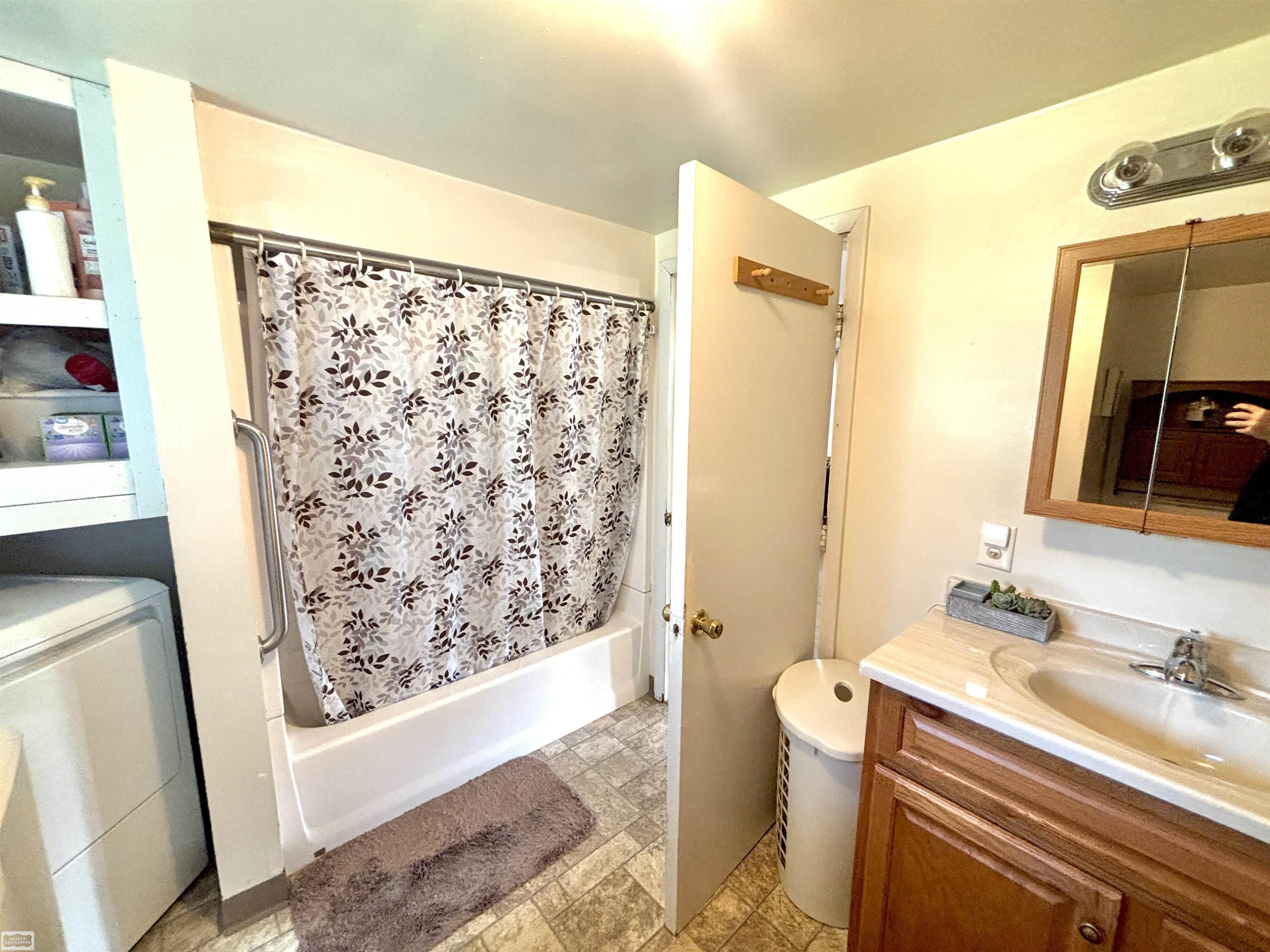 3683 Lake Pleasant Road photo 16