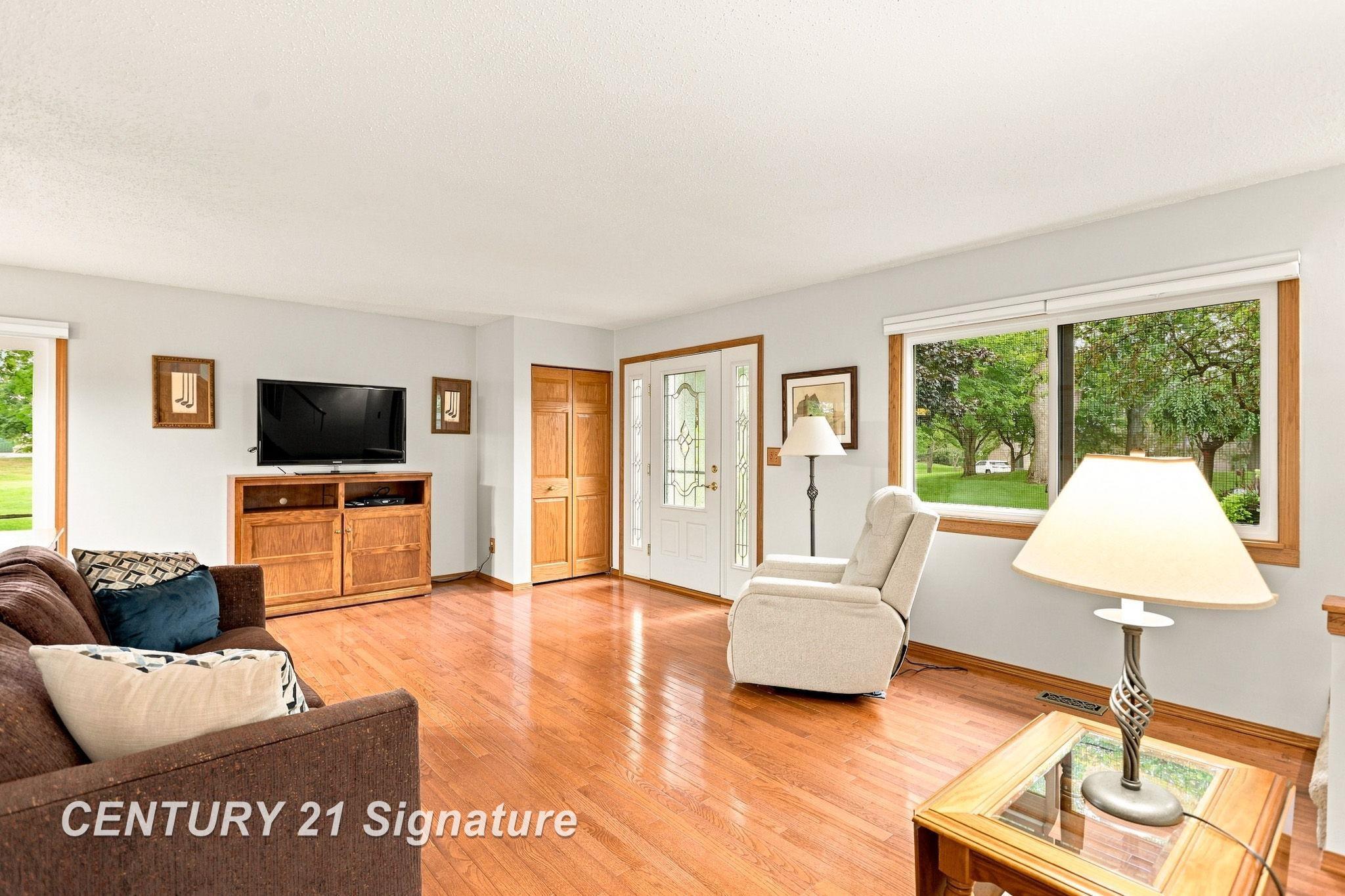 Photo 3 of Condo for sale at 2357 Bay Woods Ct, Bay City, MI 48706 | MLS# 61050221743 | Listing updated on 2026-09-18
