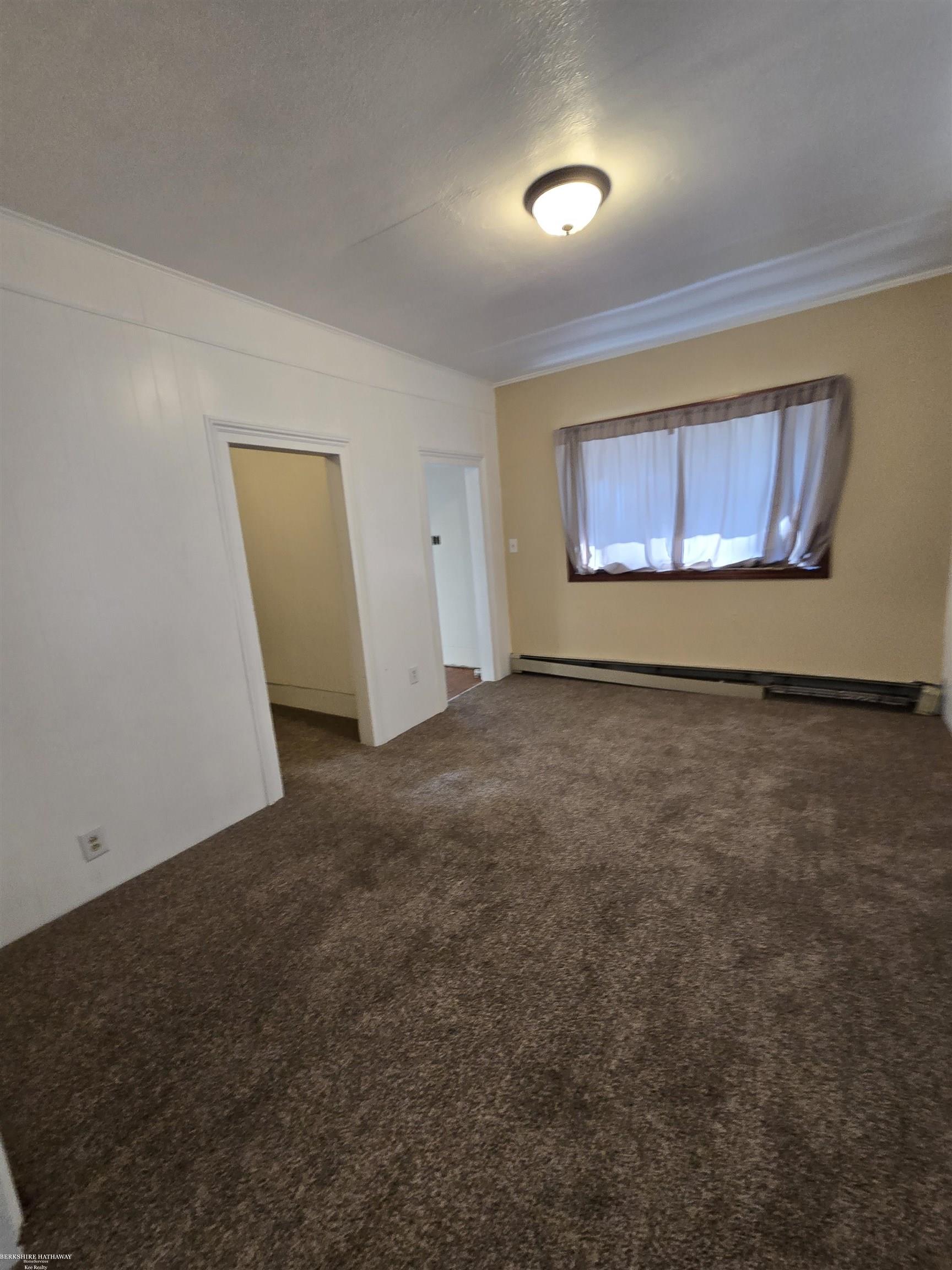 Photo 3 of Single family home for sale at 907 Michigan St, Port Huron, MI 48060 | MLS# 58050221745 | Listing updated on 2026-09-14