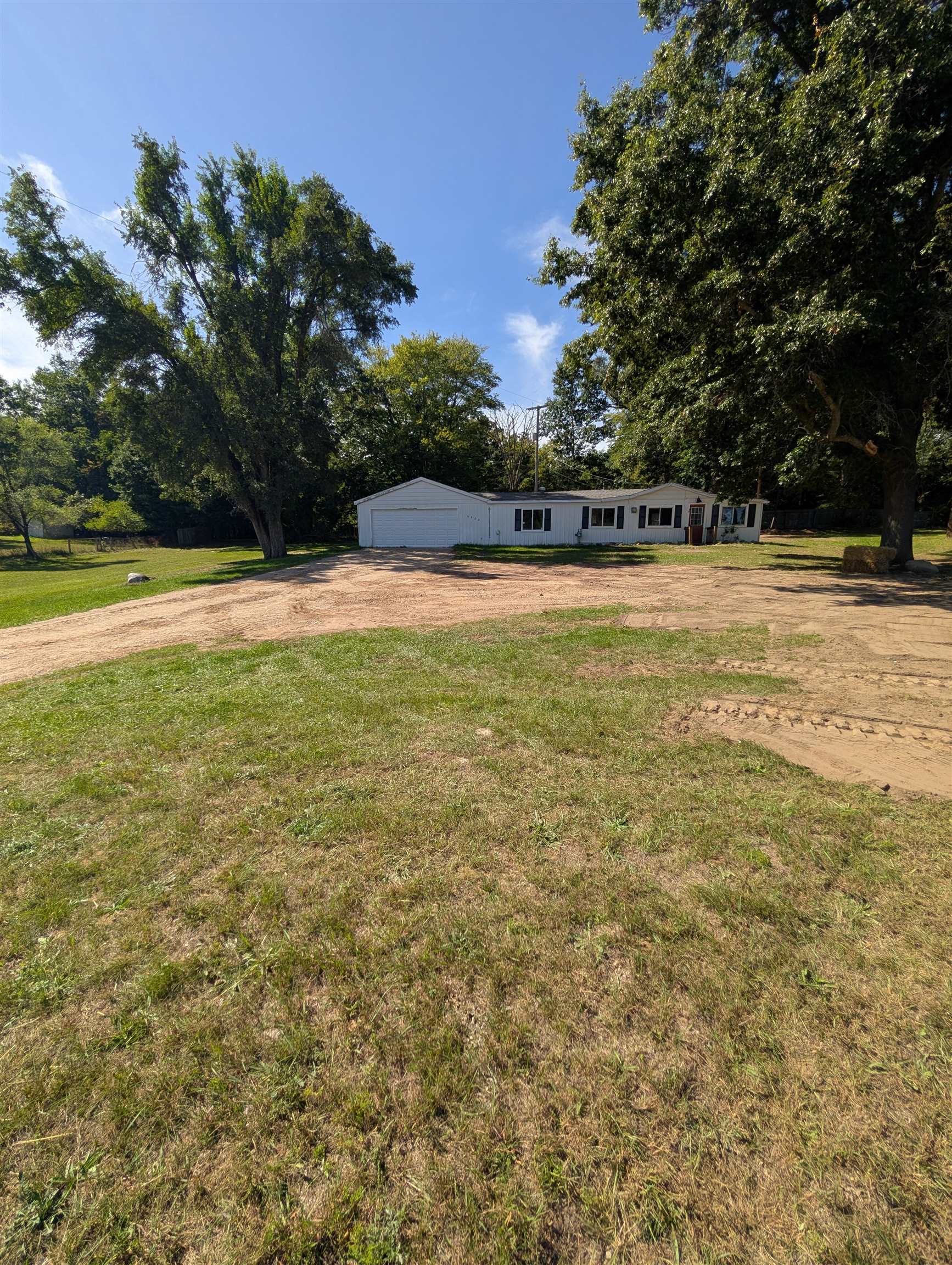 Photo 3 of Single family home for sale at 5900 Silver Lake Dr, Lake, MI 48632 | MLS# 50221756 | Listing updated on 2026-09-16