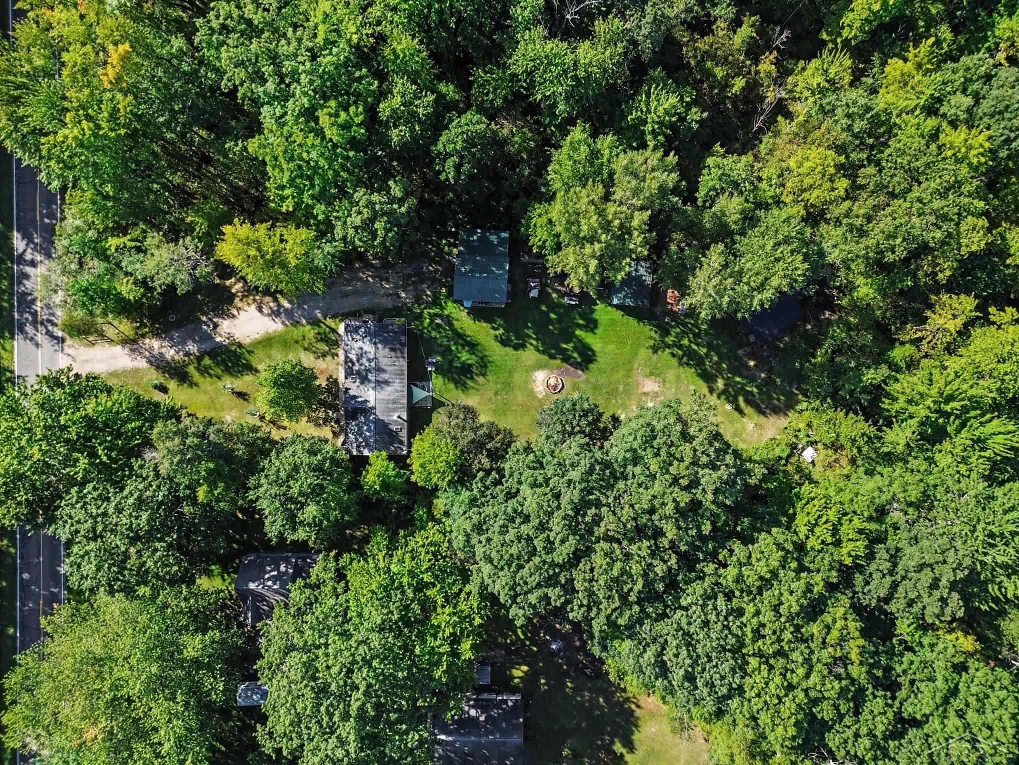 Photo 3 of Single family home for sale at 2410 S Loomis Rd, Mount Pleasant, MI 48858 | MLS# 61050221774 | Listing updated on 2026-09-15