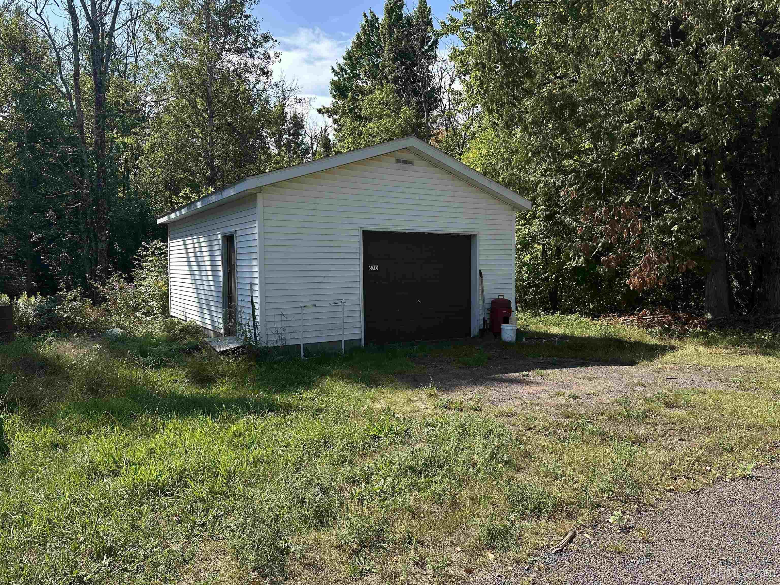 Photo 3 of Sale Pending at 670 Johnson Rd, Wakefield, MI 49968 | MLS# 50221784 | Listing updated on 2026-09-29