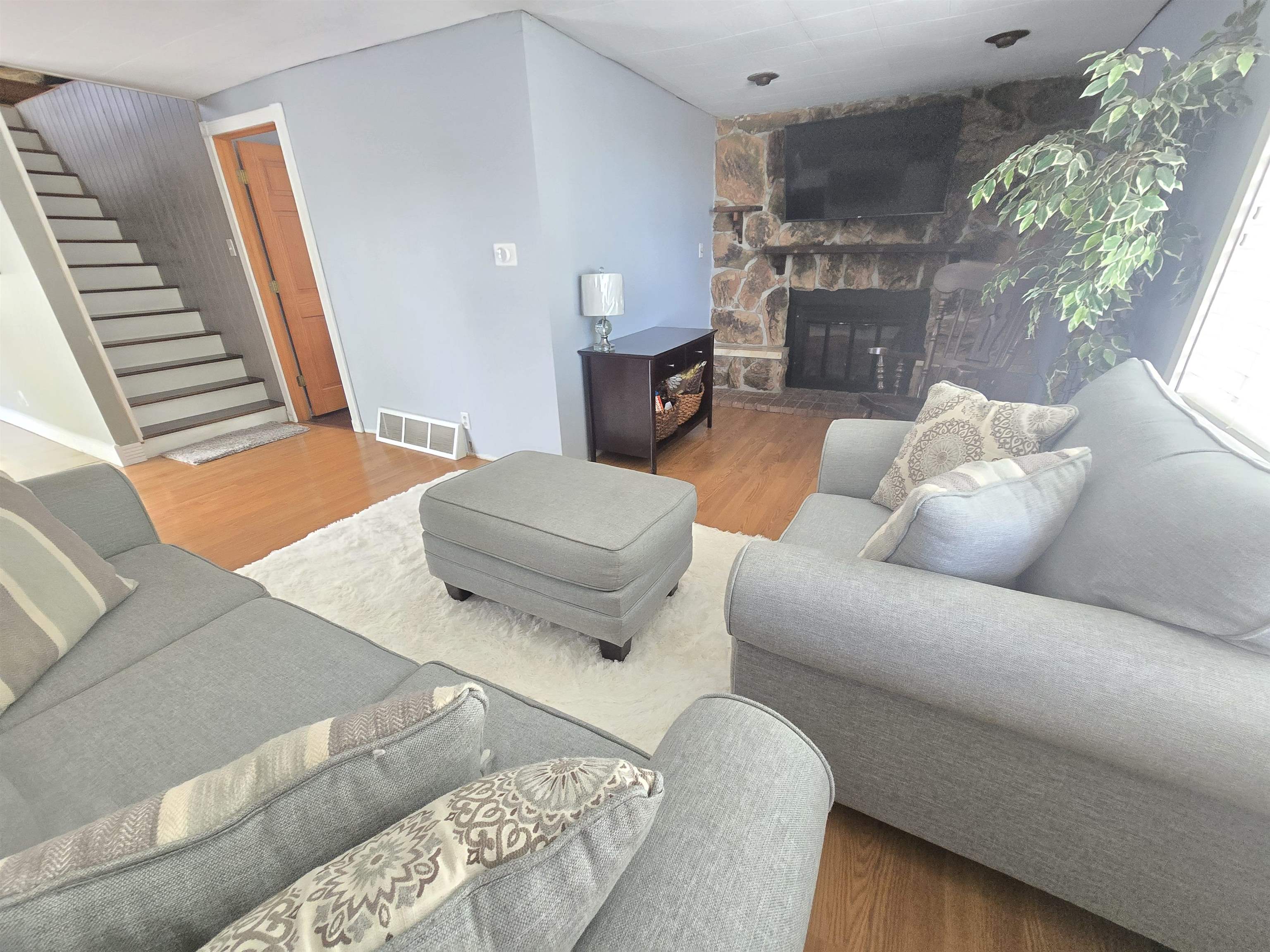 Photo 3 of Single family home for sale at 702 E Jane St, Bay City, MI 48706 | MLS# 50221796 | Listing updated on 2026-09-15