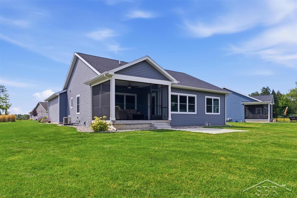 Photo 2 of Single family home for sale at 6215 Diamond View, Midland, MI 48642 | MLS# 61050221799 | Listing updated on 2026-09-15