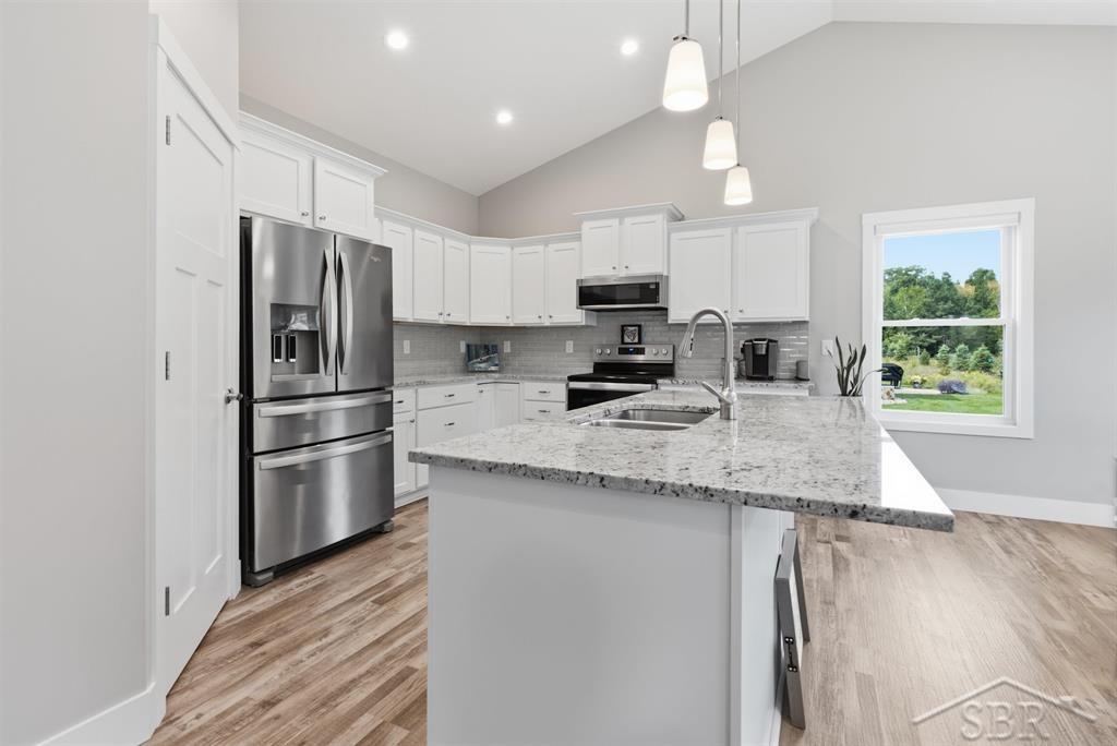 Photo 3 of Single family home for sale at 6215 Diamond View, Midland, MI 48642 | MLS# 61050221799 | Listing updated on 2026-09-15