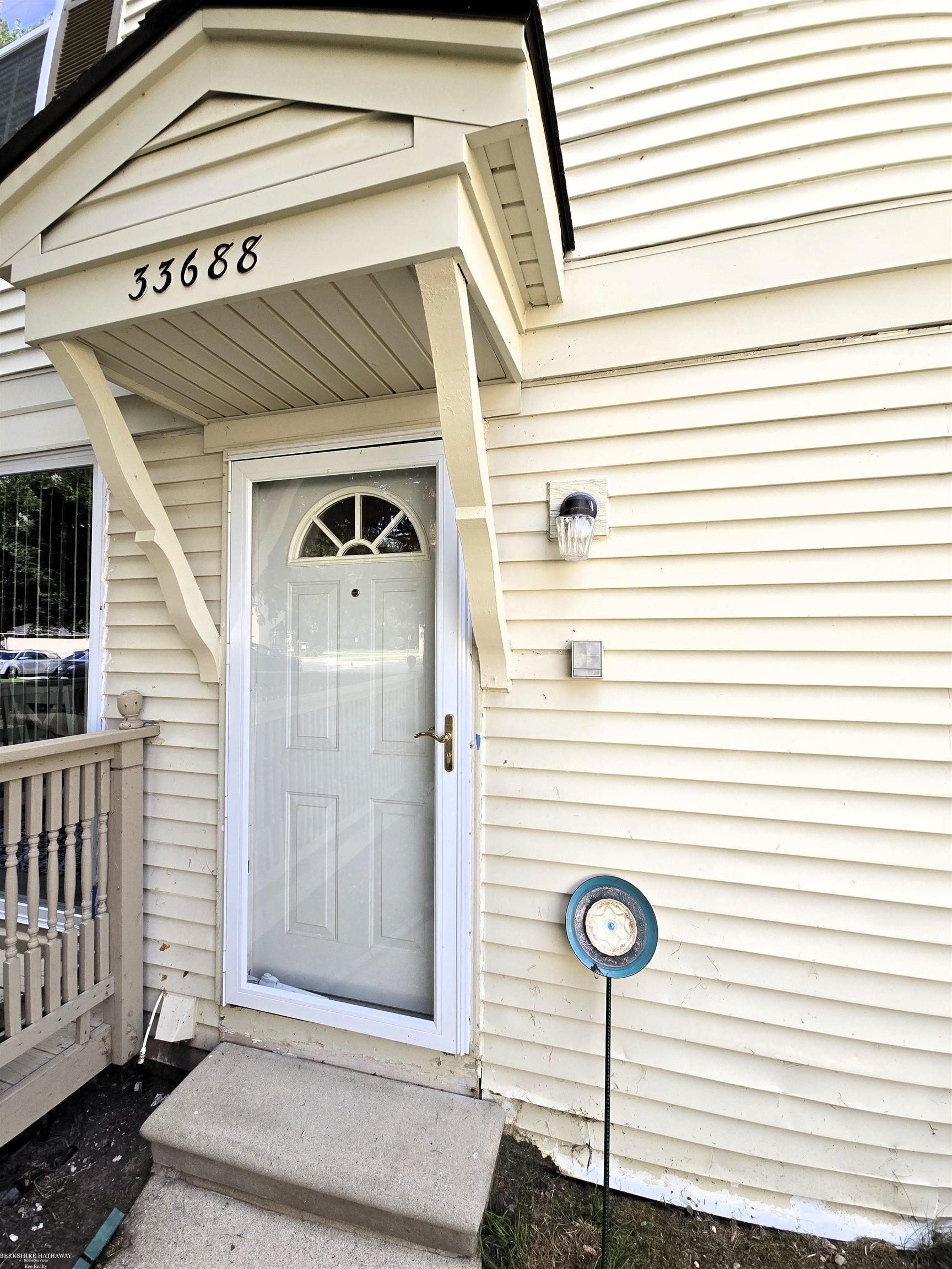 Photo 3 of Condo for sale at 33688 Bayview Dr, Chesterfield, MI 48047 | MLS# 58050221801 | Listing updated on 2026-09-18