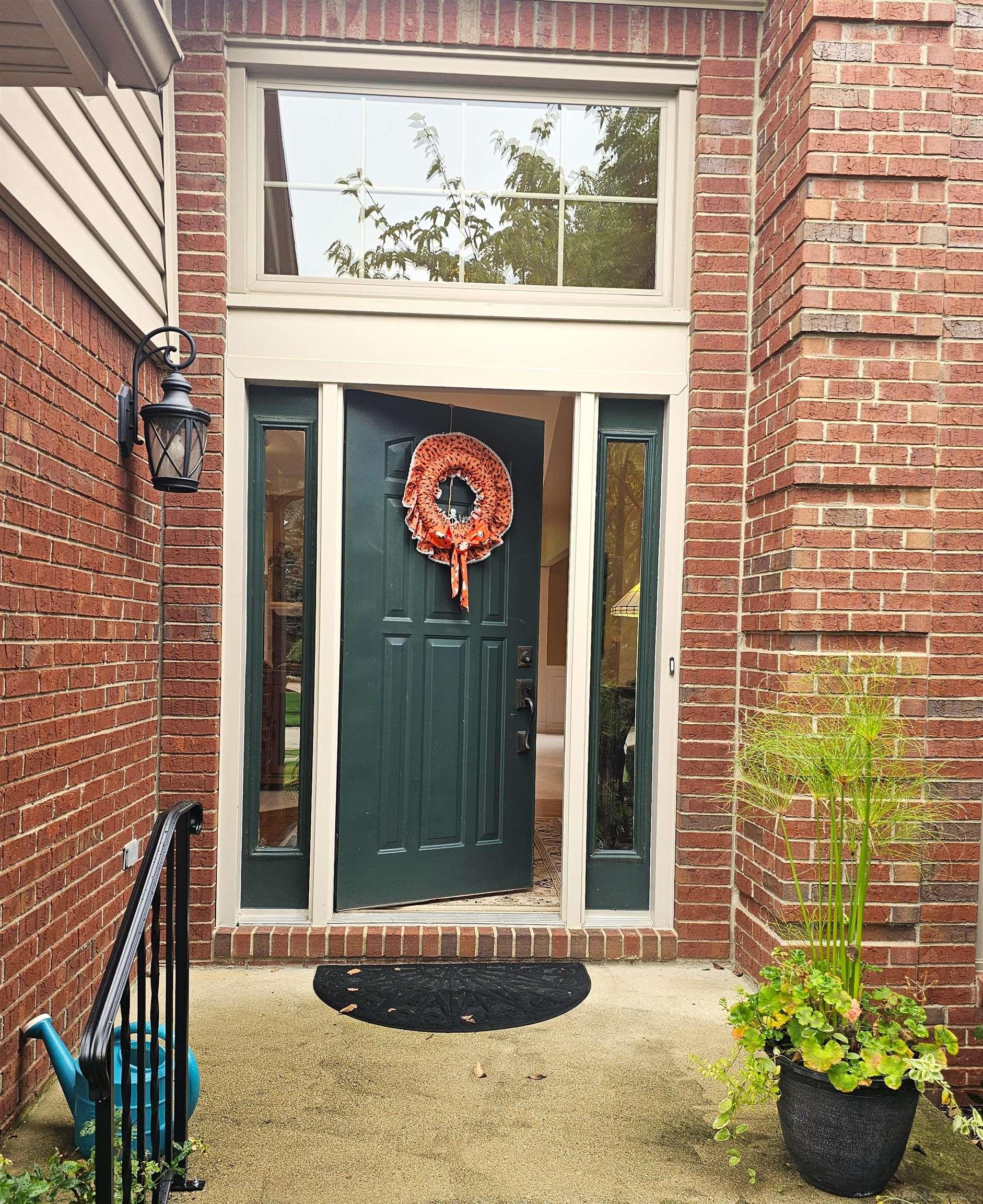 Photo 3 of Single family home for sale at 3773 Lake Forest Dr, Sterling Heights, MI 48314 | MLS# 58050221802 | Listing updated on 2026-09-18