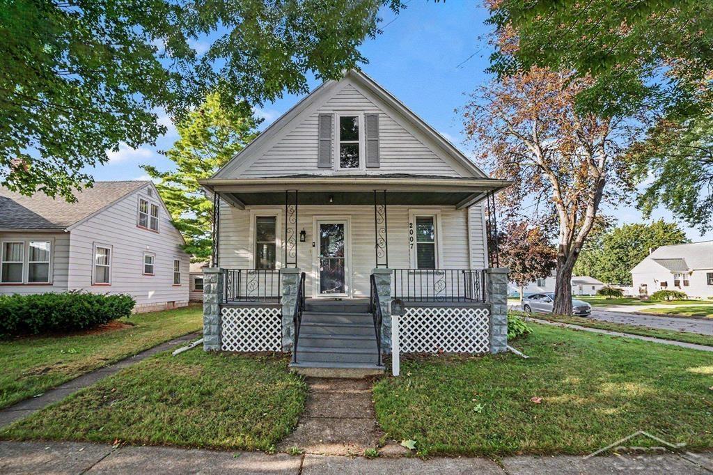 Photo 1 of Single family home for sale at 2007 18th Street, Bay City, MI 48708 | MLS# 61050221811 | Listing updated on 2026-09-15