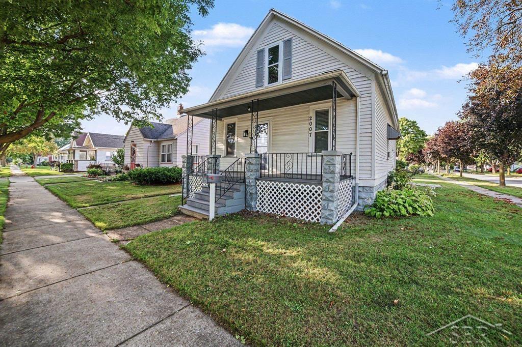 Photo 2 of Single family home for sale at 2007 18th Street, Bay City, MI 48708 | MLS# 61050221811 | Listing updated on 2026-09-15