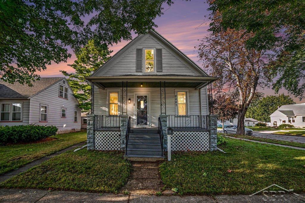 Photo 3 of Single family home for sale at 2007 18th Street, Bay City, MI 48708 | MLS# 61050221811 | Listing updated on 2026-09-15